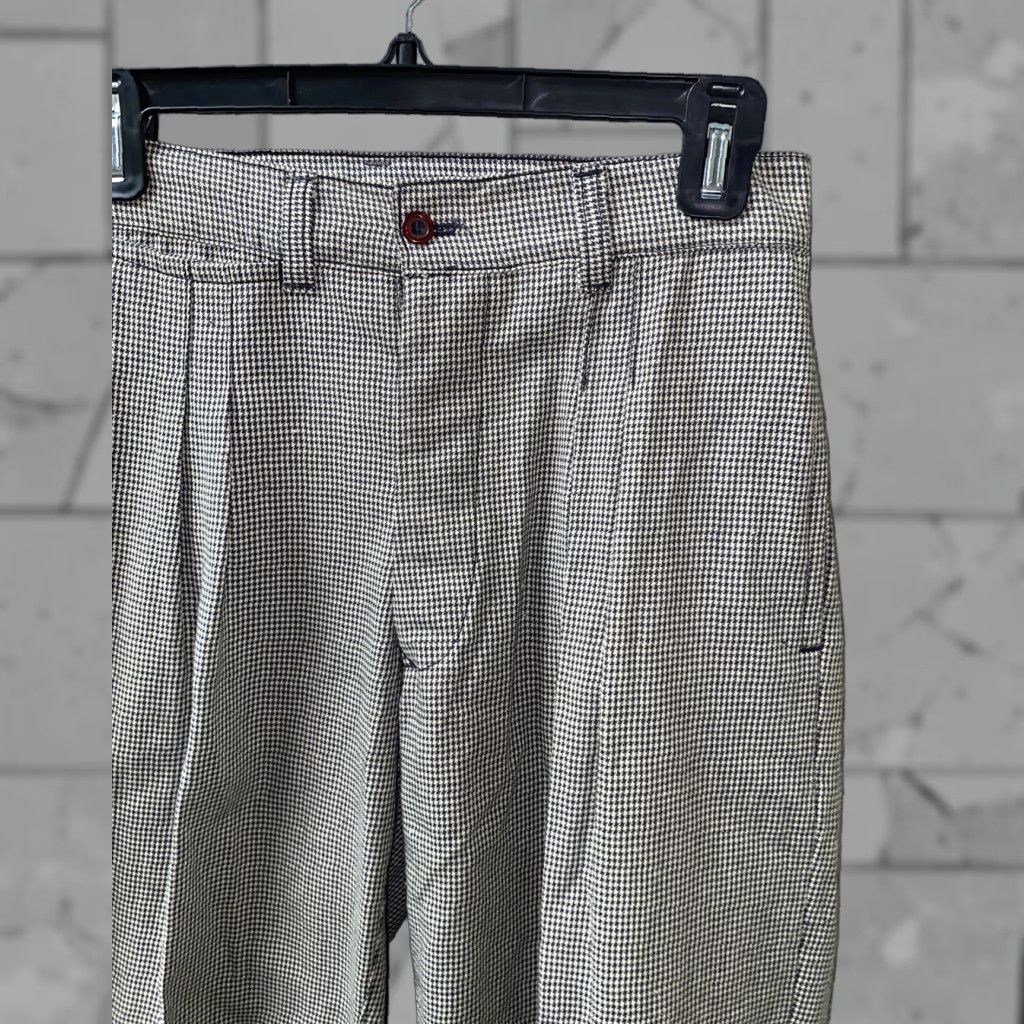 Vintage Eduardo Sport Mens Casual Pants Button Fly Flat Front 28x33 Black/White Regular Inseam 33"} Size US 28 / EU 44 - 1 Thumbnail