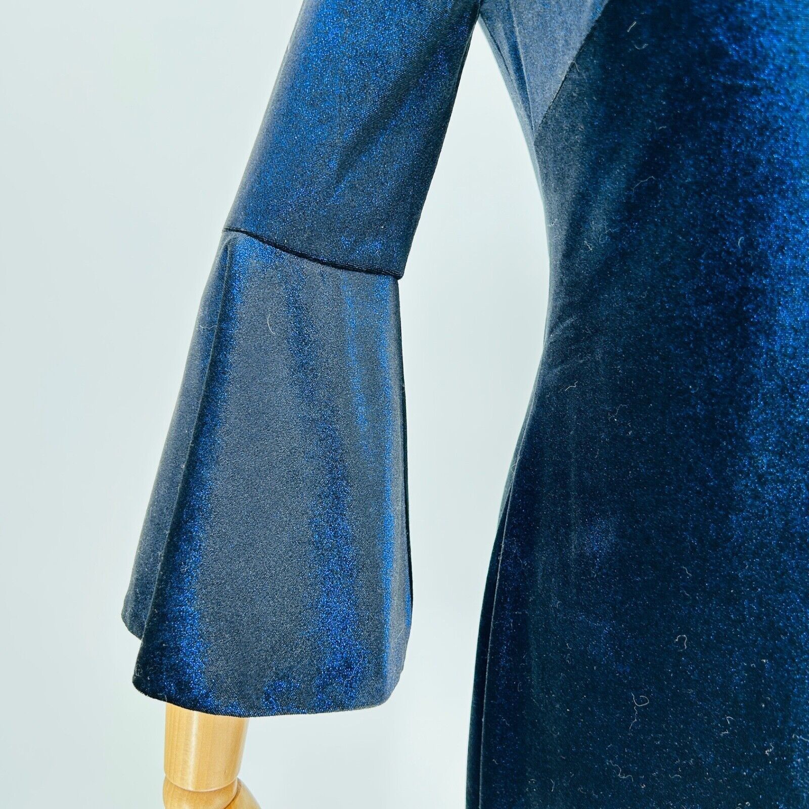 Calvin Klein NWT Calvin Klein Blue Metallic Velvet Midi Dress Size XS / US 0-2 / IT 36-38 - 3 Thumbnail