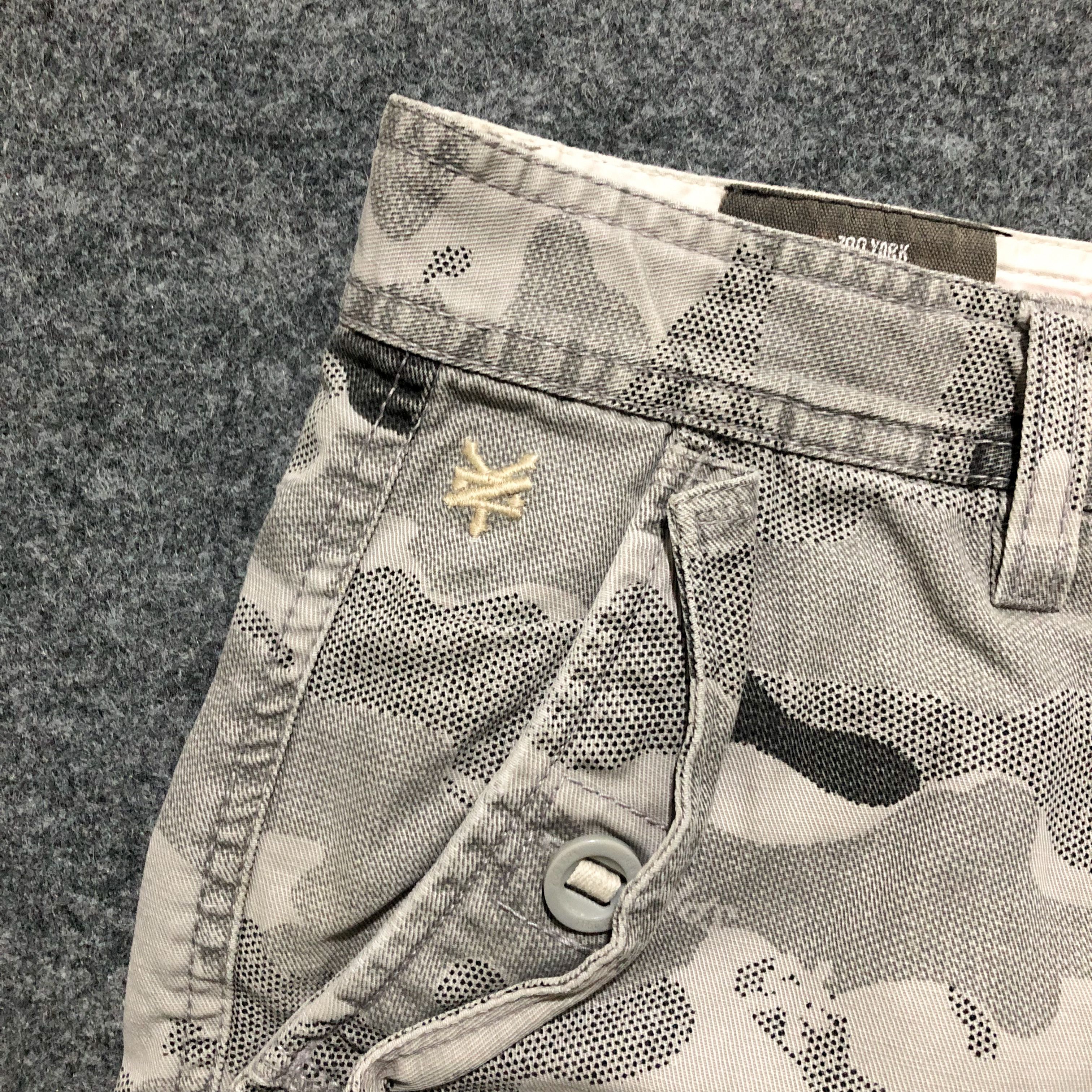 Zoo York Zoo York Urban Camo Cargo Shorts Faded Grey Size US 32 / EU 48 - 5 Thumbnail