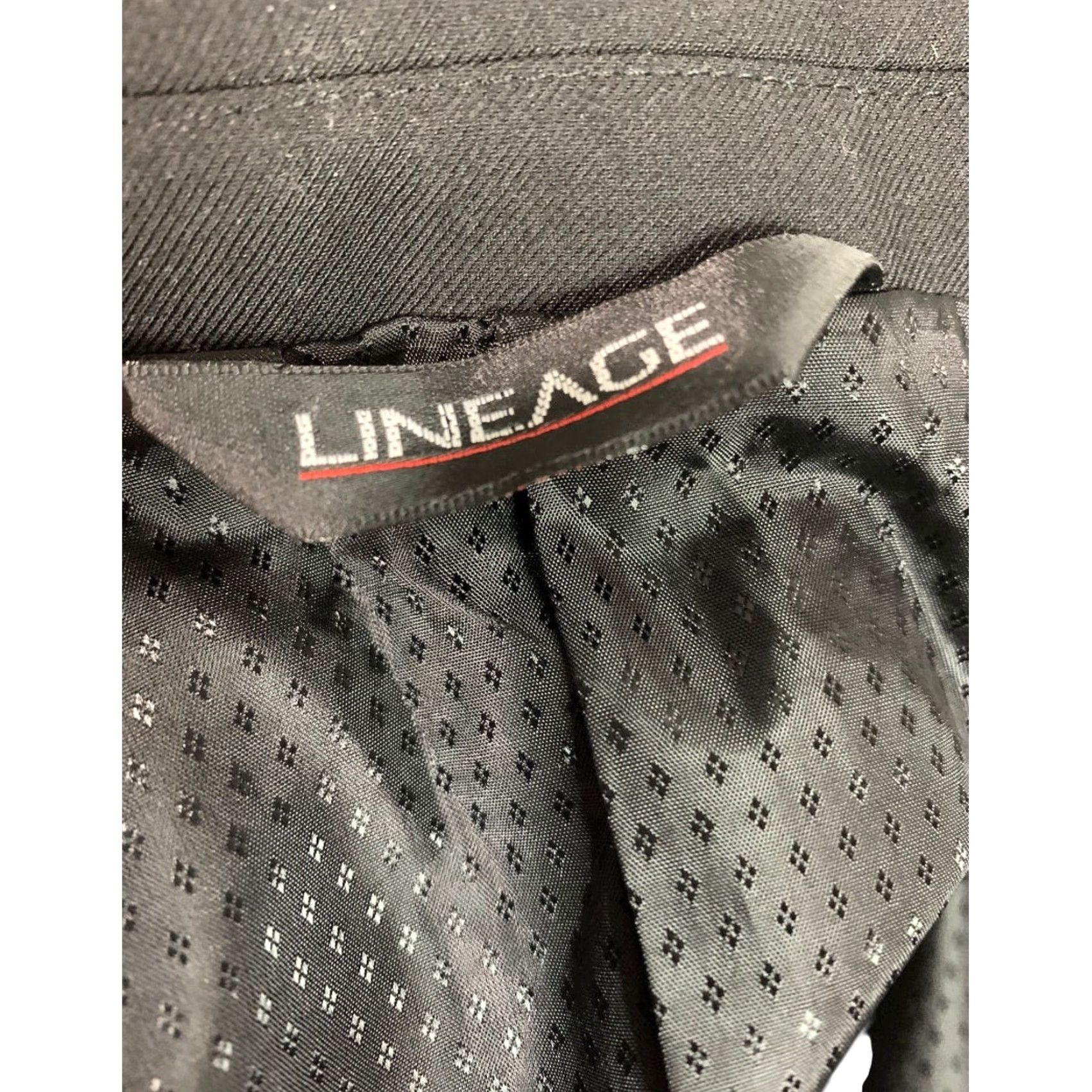 Vintage Lineage Blazer Mens 48R Black Suit Coat Jacket Single Breasted Polyester blend 65% polyester 35% rayon Blazer Mens 48R Black Lineage Blazer Size 48R - 6 Thumbnail