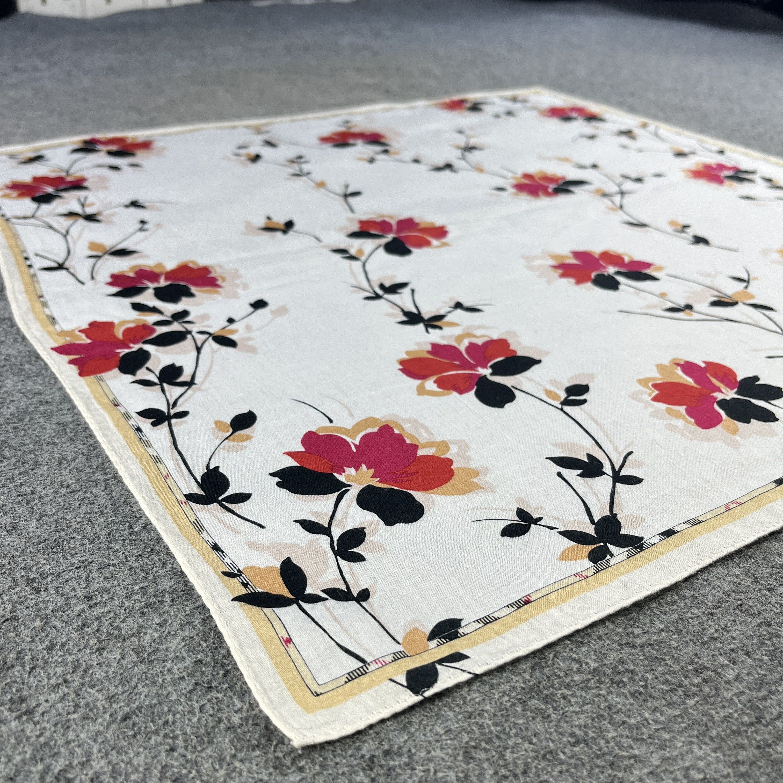 Burberry Burberry Handkerchief / Bandana / Neckerchief B089 Size ONE SIZE - 6 Thumbnail