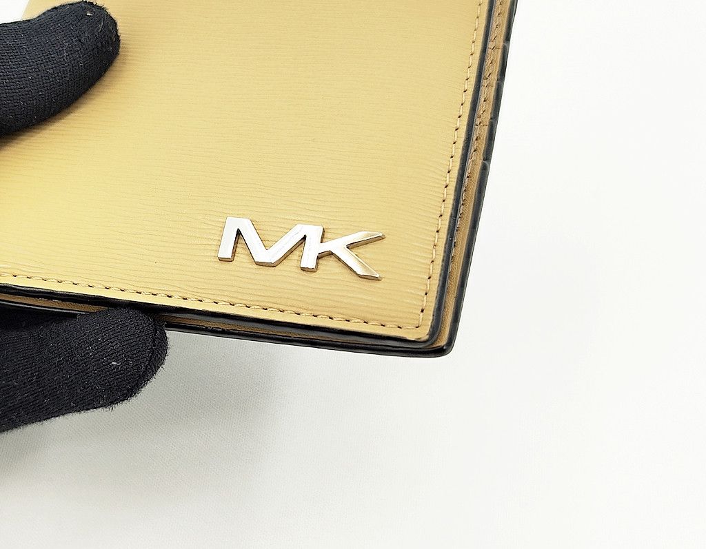 Michael Kors MICHAEL KORS MK brown bi-fold wallet like new Size ONE SIZE - 5 Thumbnail