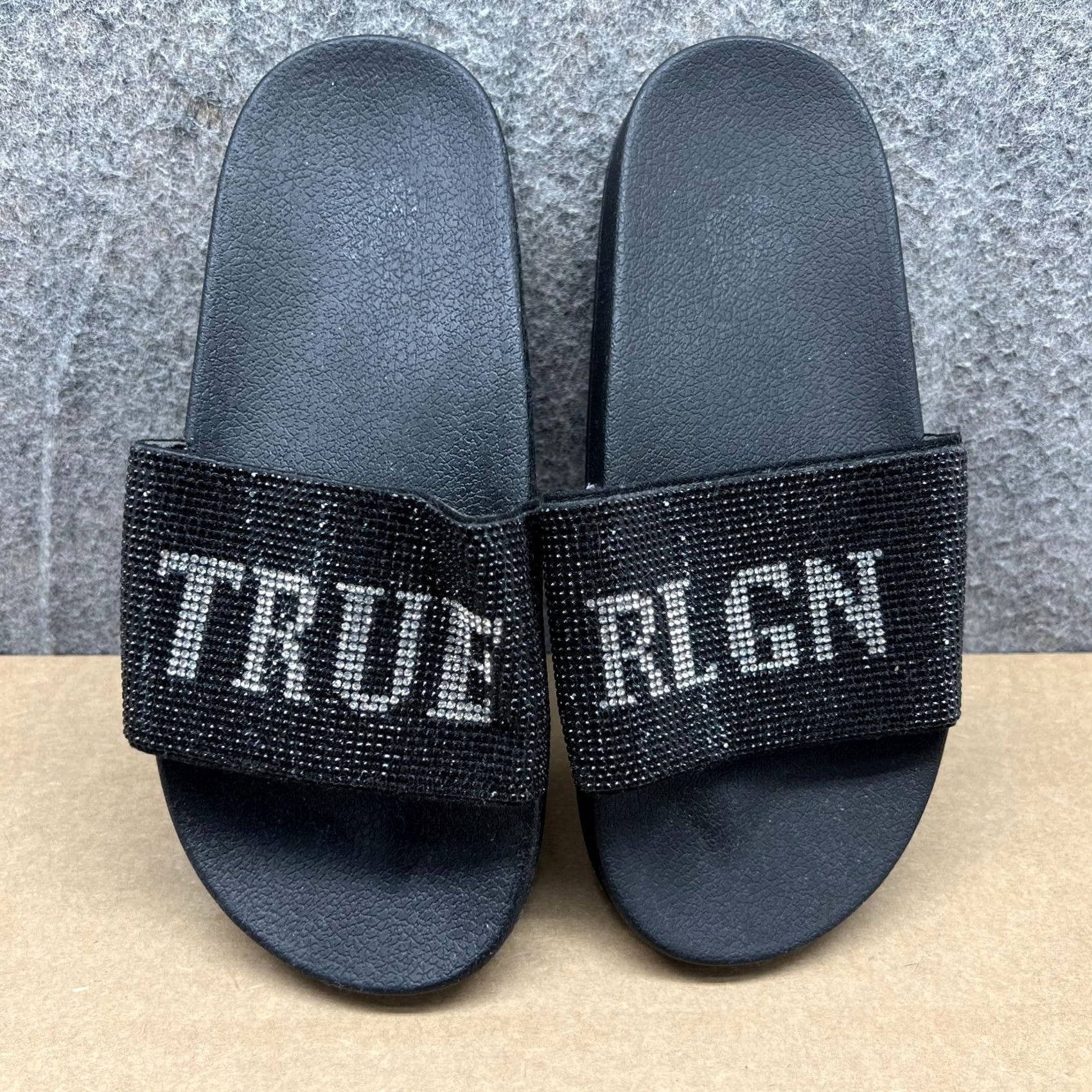 True Religion True Religion Meyer Sandals Women 7 Slide Black Rhinestone Casual Flat Size US 7 / IT 37 - 2 Thumbnail