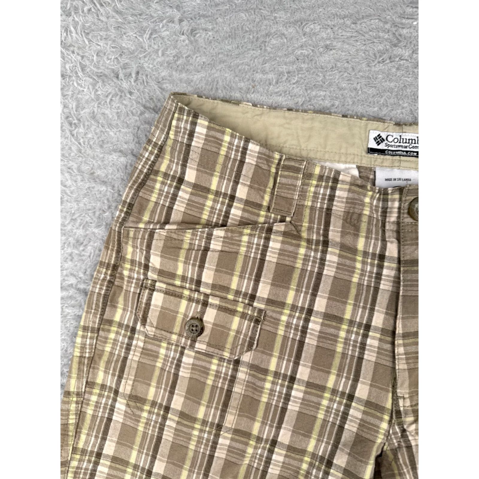 Vintage VINTAGE Columbia Shorts Womens 8 Beige Plaid Cargo 100% Cotton Hiking Casual 9" Beige Womens 8" Cargo Shorts Columbia Men? Size 30" / US 8 / IT 44 - 4 Thumbnail