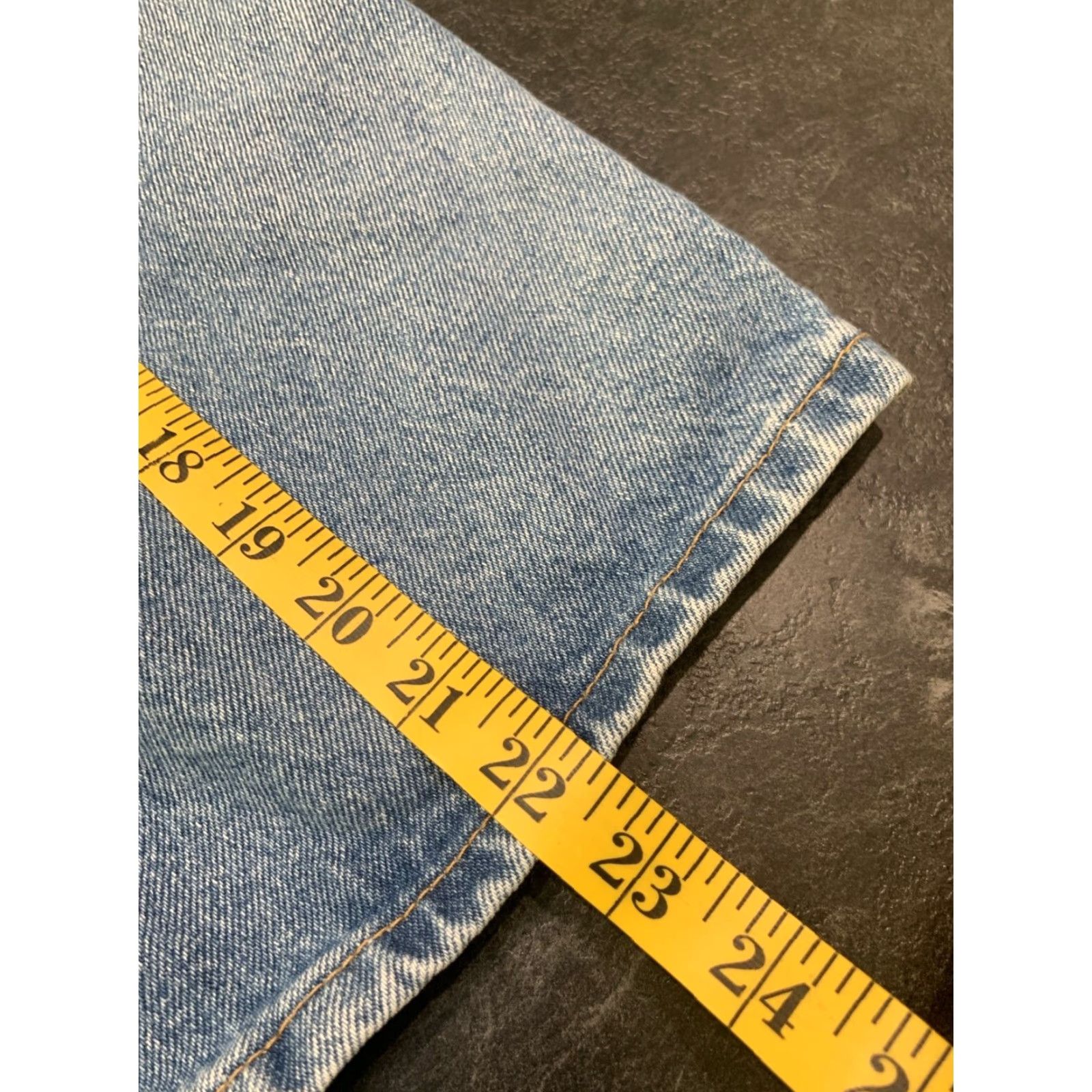 Levi's VINTAGE Levi's Mens Jeans Shorts 38W Relaxed Fit Cotton Denim Casual 90s Mens Size US 34 / EU 50 - 7 Thumbnail