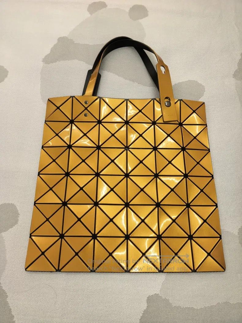 Issey Miyake Issey Miyake Yellow Handbag Size ONE SIZE - 1 Thumbnail
