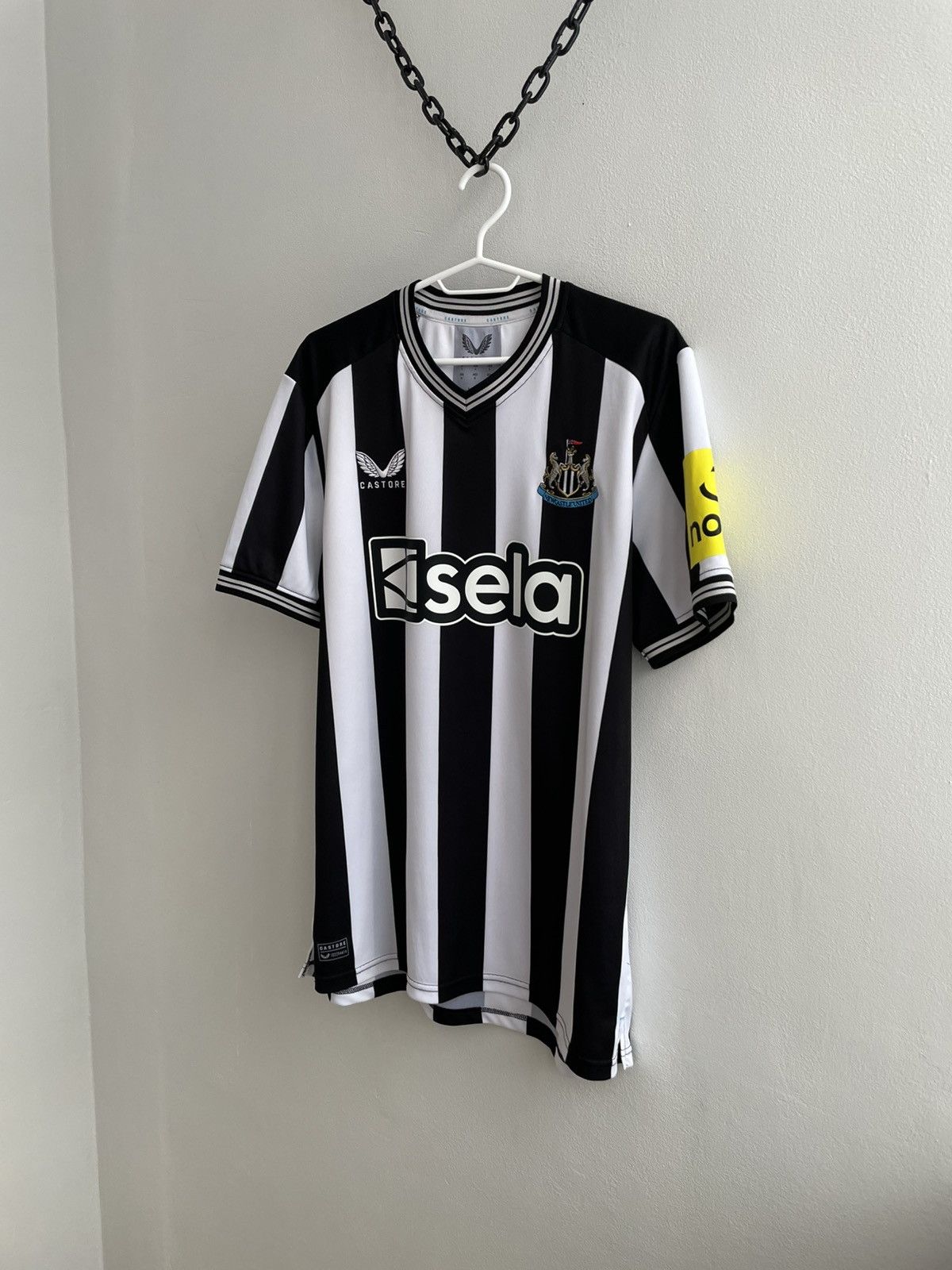 Castore Newcastle United 2023 2024 Home Football Shirt Soccer Jersey Size US L / EU 52-54 / 3 - 2 Thumbnail