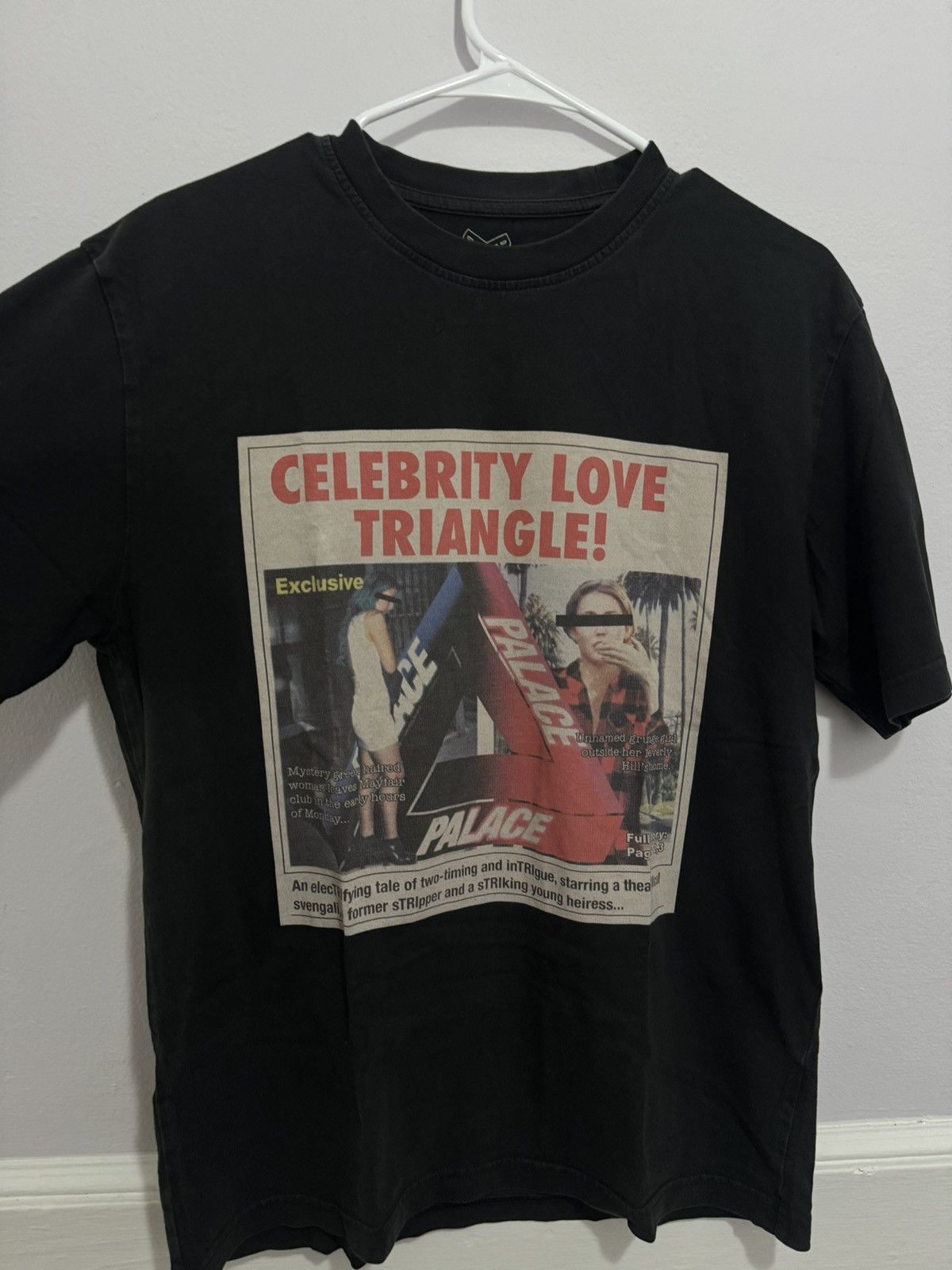 Palace Love Triangle Tee | Grailed