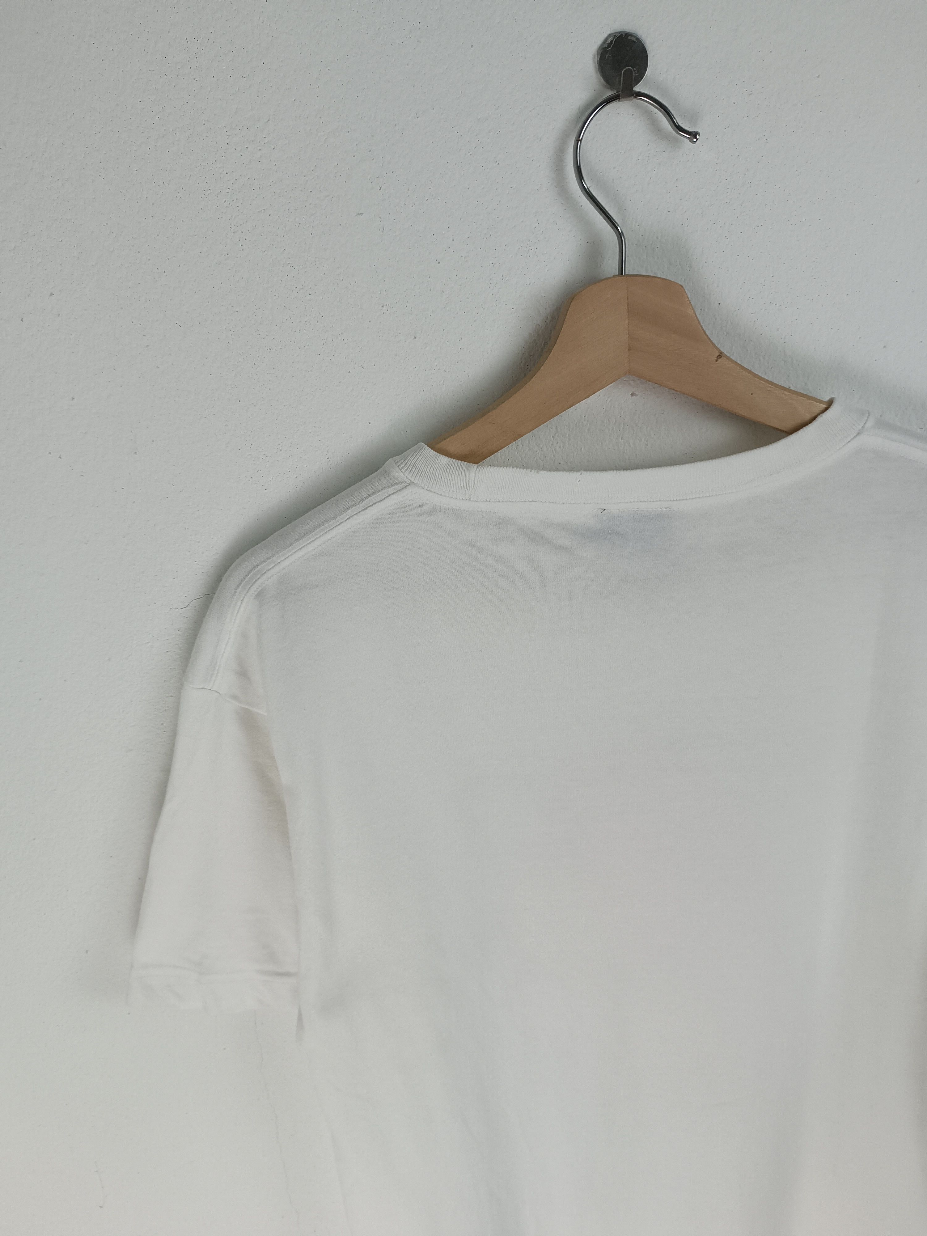 Vintage VINTAGE 2010 LADY GAGA LITTLE MONSTERS VERY RARE TEE Size US L / EU 52-54 / 3 - 12 Thumbnail