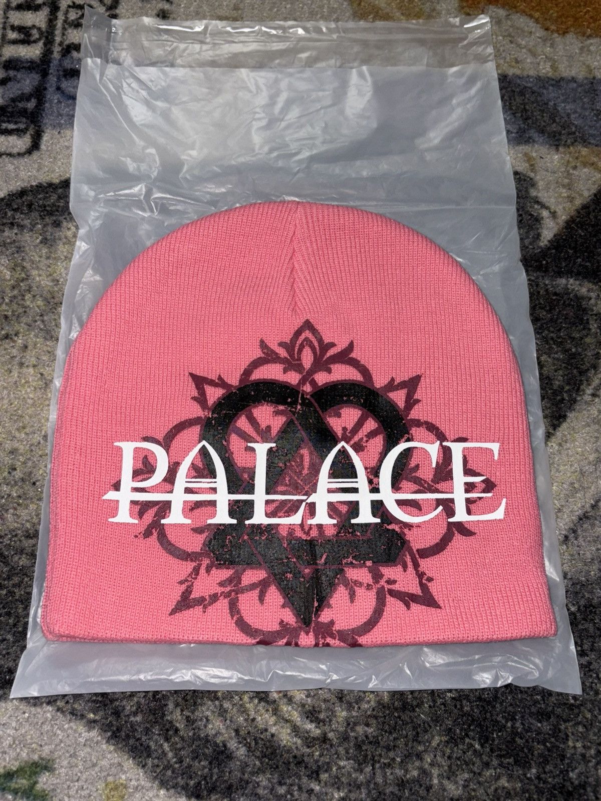 Palace Palace Tri Gram Nein Cuff Beanie | Grailed