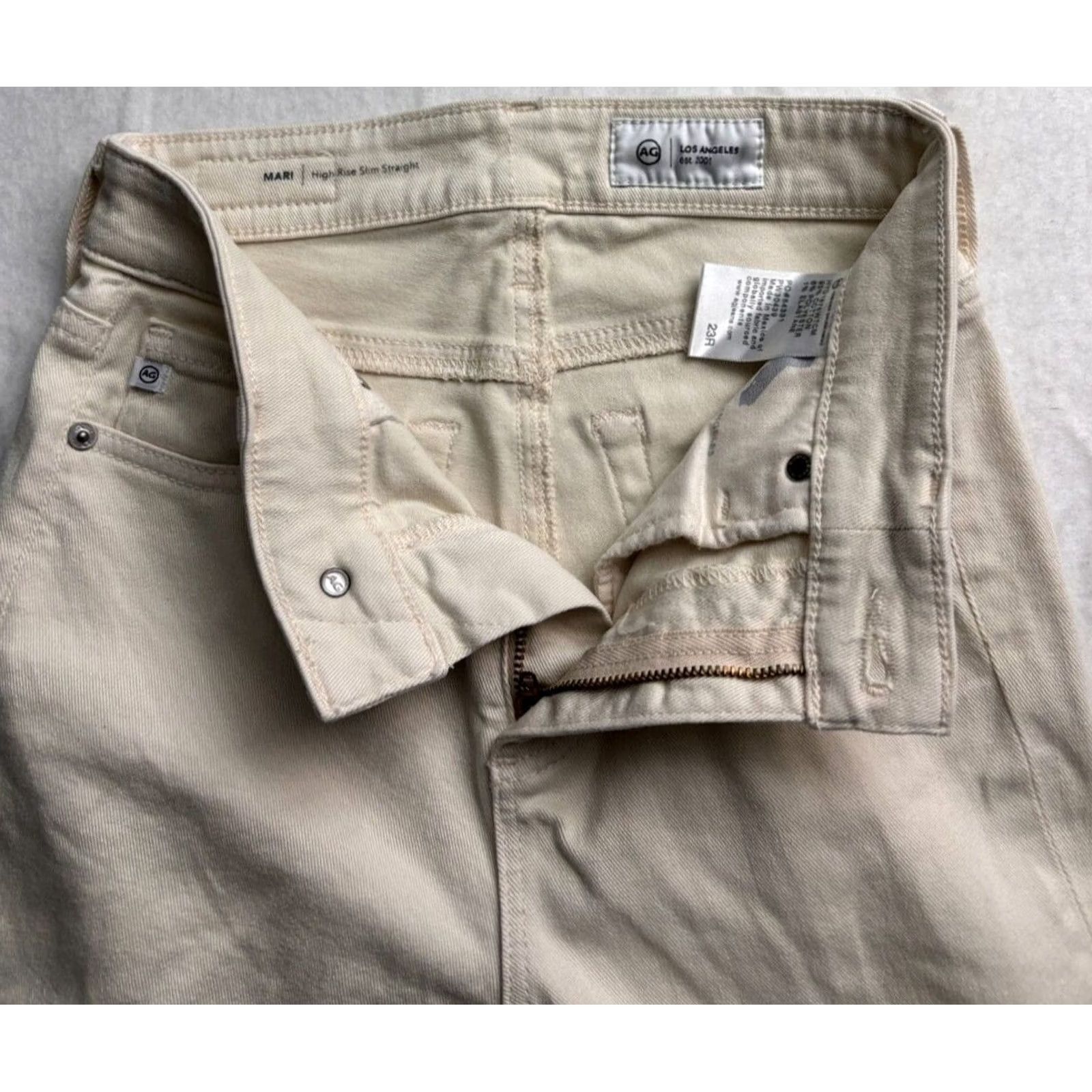 Vintage AG Mari High Rise Slim Straight Stretch Jeans Cream Women Size 23R Fits (24x29) Size 40" / US 18 - 2 Thumbnail
