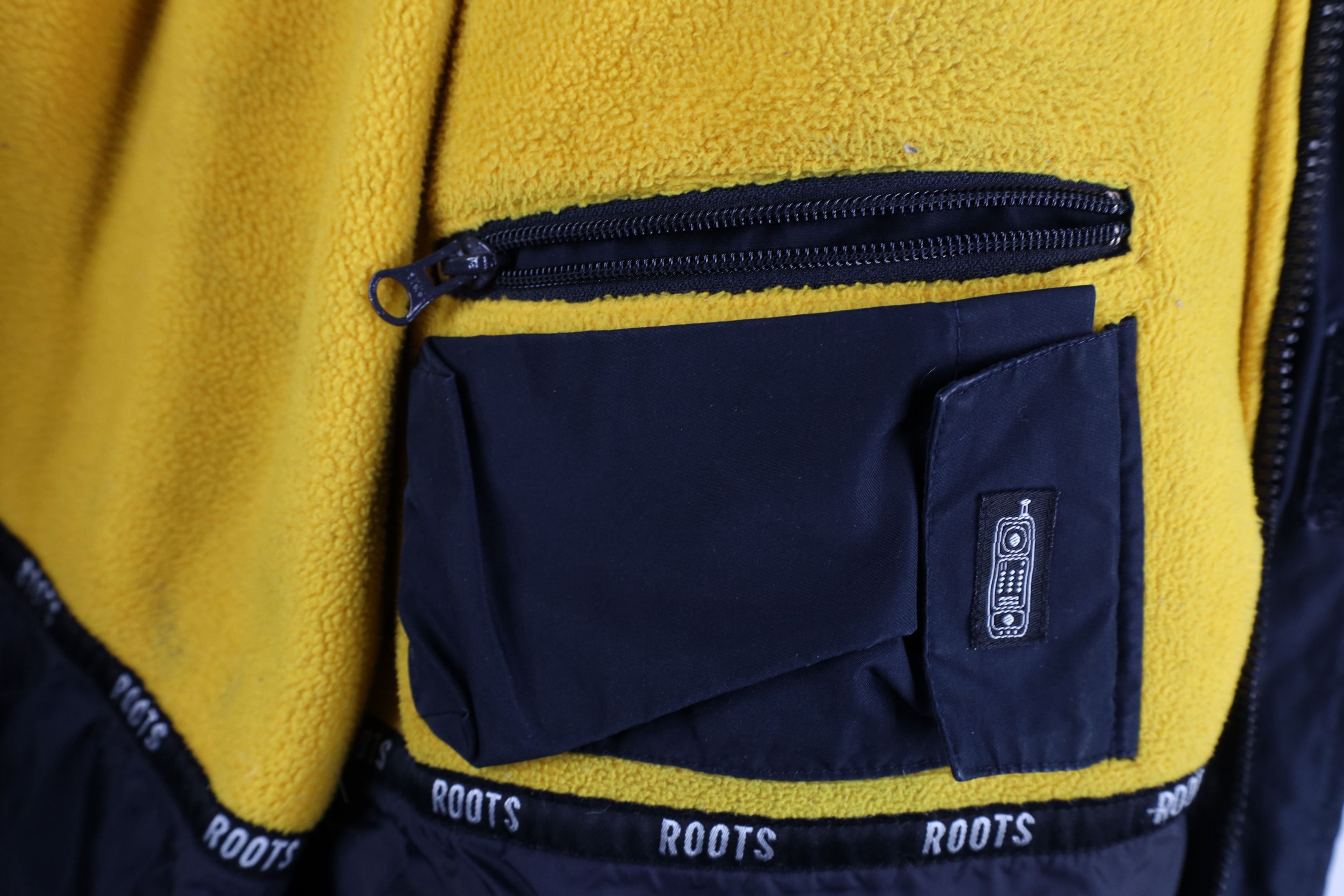 Vintage Vintage 90s Roots Athletics Down Feather Puffer Jacket AS IS Size US M / EU 48-50 / 2 - 14 Thumbnail