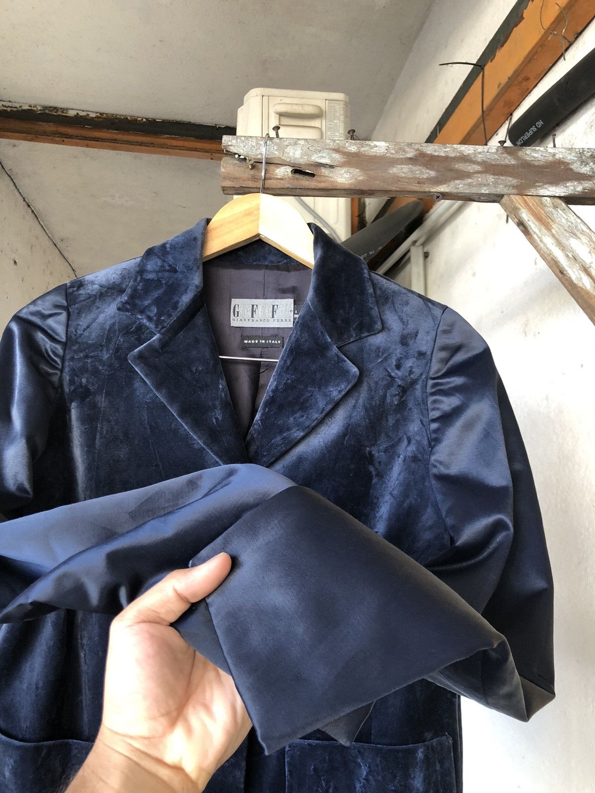 Gianfranco Ferre Vintage Gianfranco ferre Velvet Single Breasted Blazer Size XS / US 0-2 / IT 36-38 - 9 Thumbnail