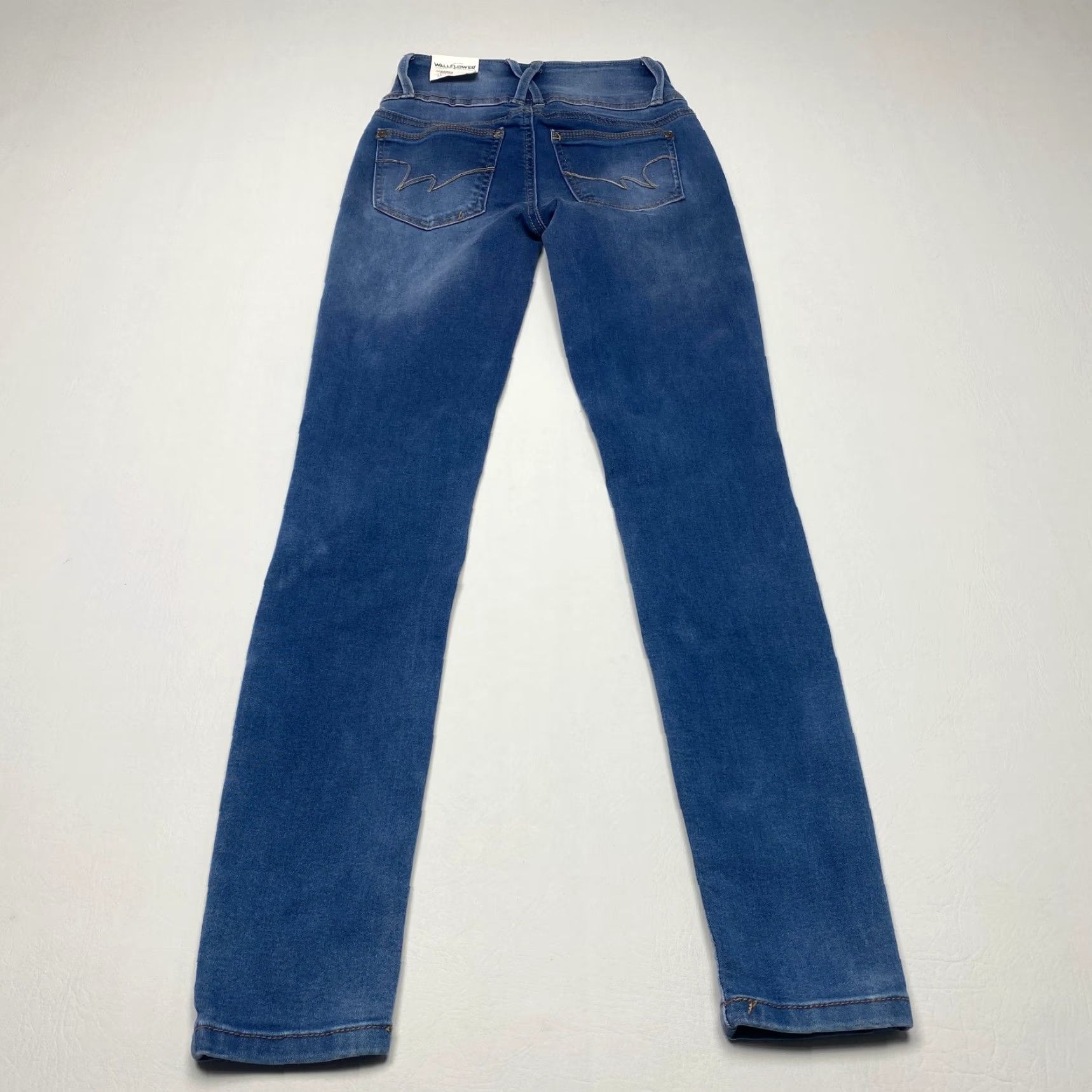 Vintage VINTAGE Wallflower Jeans The Sassy High Rise Skinny Stretch Waist Womens Size 0/24 Size 25" / US 0 / IT 36 - 6 Thumbnail