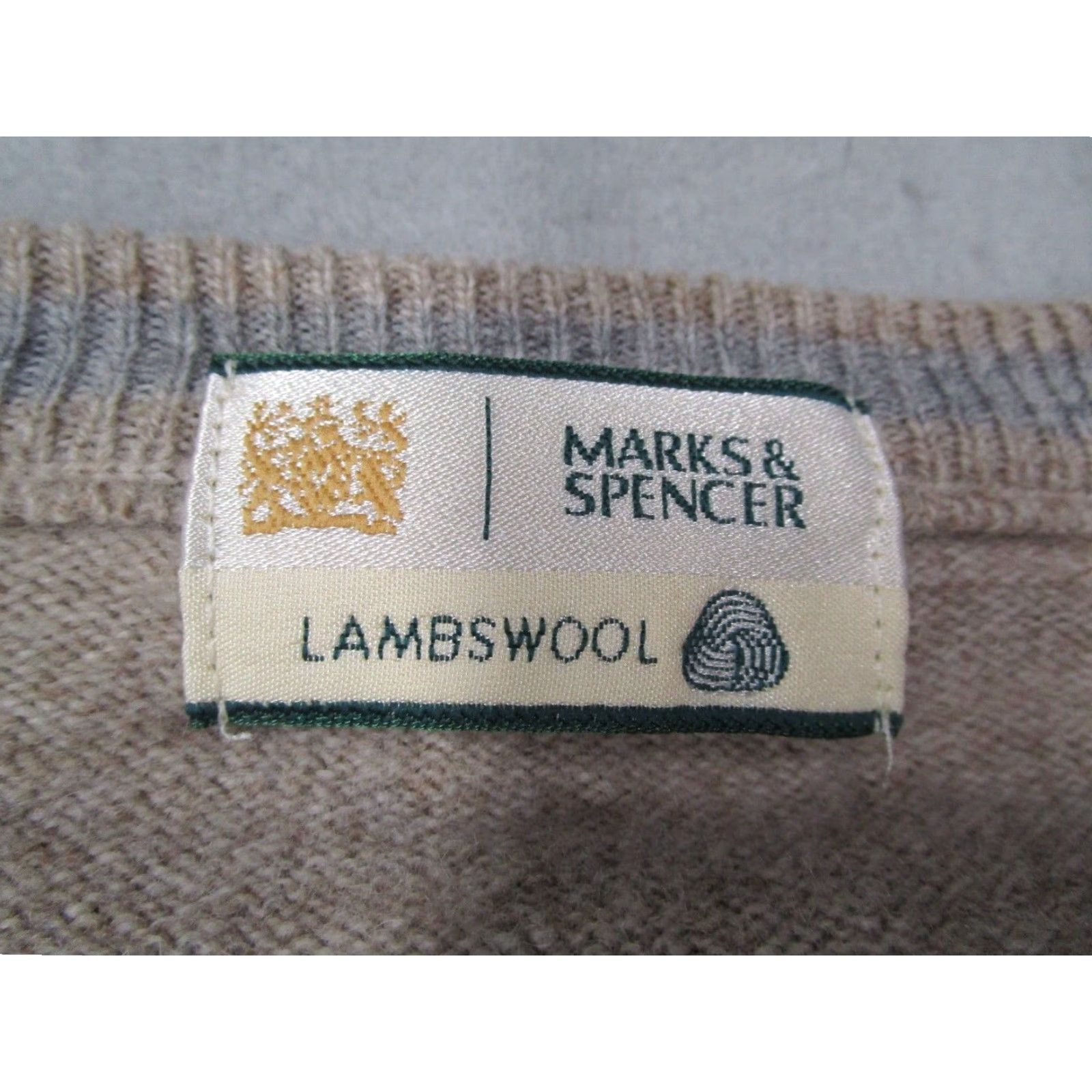 Marks & Spencer VINTAGE Marks and Spencer Sweater Men's Medium Beige Wool Pullover V-Neck Long Sleeve Casual Size US M / EU 48-50 / 2 - 3 Thumbnail