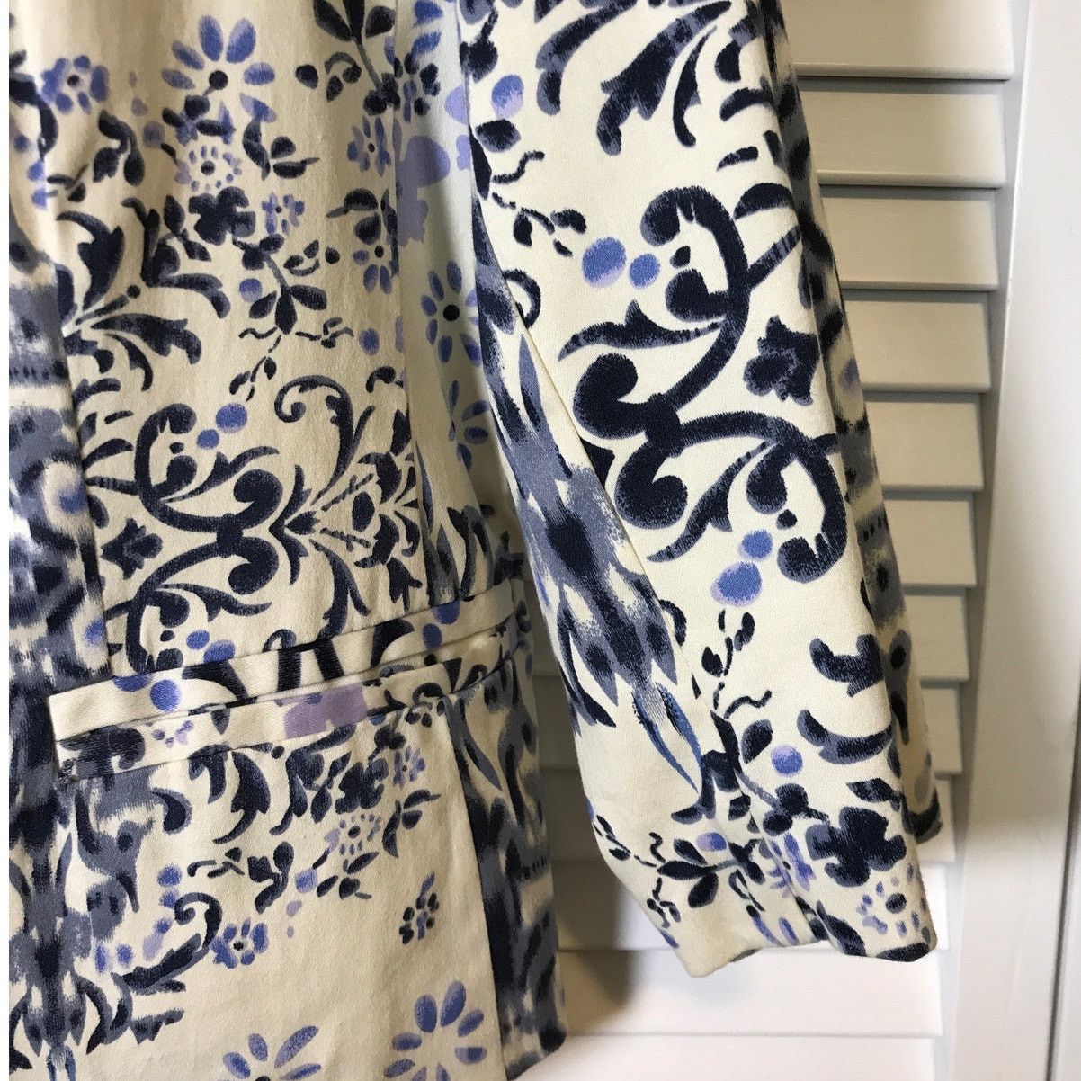 Other Notations Blue Floral Geometric ¾ Sleeve Jackets PL Size L / US 10 / IT 46 - 5 Thumbnail