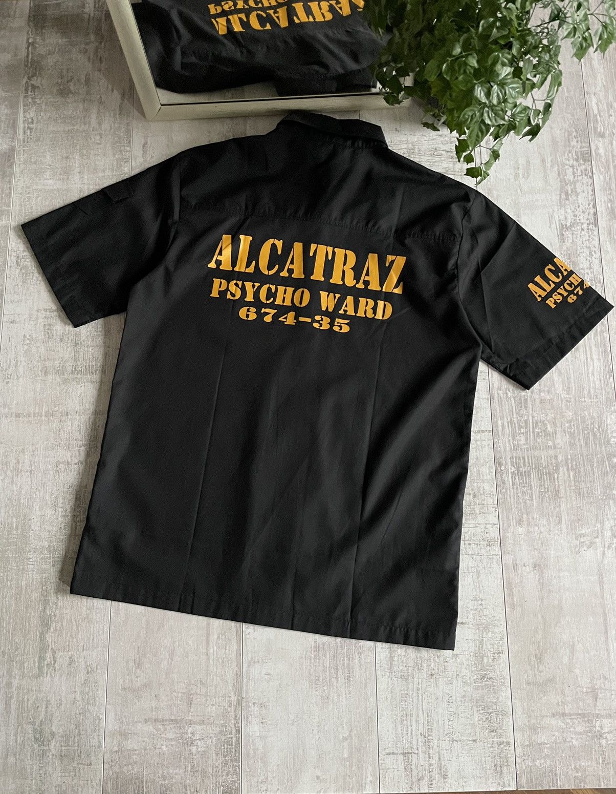 Japanese Brand × Vintage Vintage Alcatraz Psycho Ward Shirt 90’s Prison 674-35 RARE Size US L / EU 52-54 / 3 - 5 Thumbnail