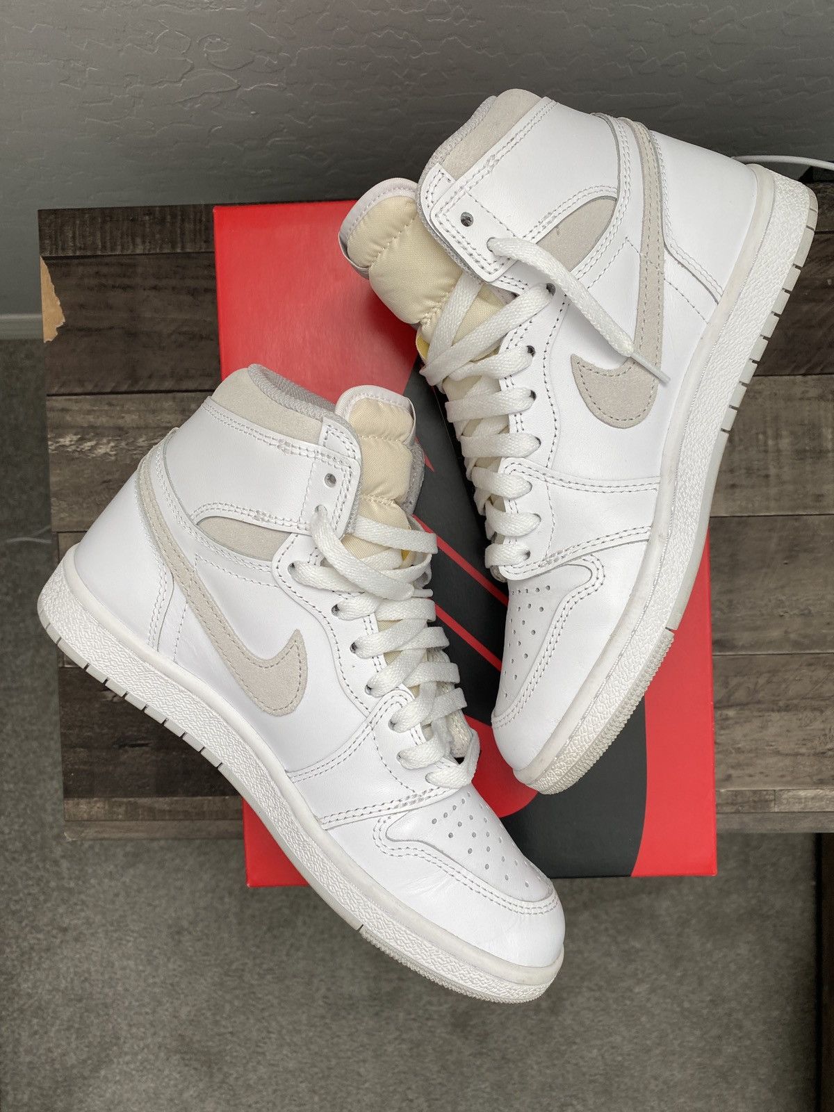 Jordan Brand × Nike Jordan 1 HI ‘85 Neutral Grey Size US 6.5 / EU 39-40 - 2 Thumbnail