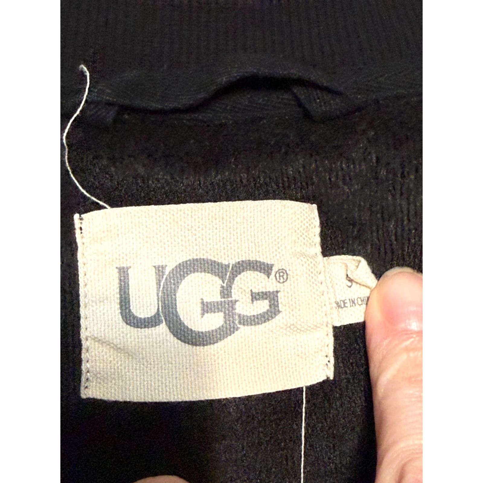 Ugg UGG Sweater Women Size Small Black Crewneck Front Sides Zipper Pullover Size S / US 4 / IT 40 - 5 Thumbnail