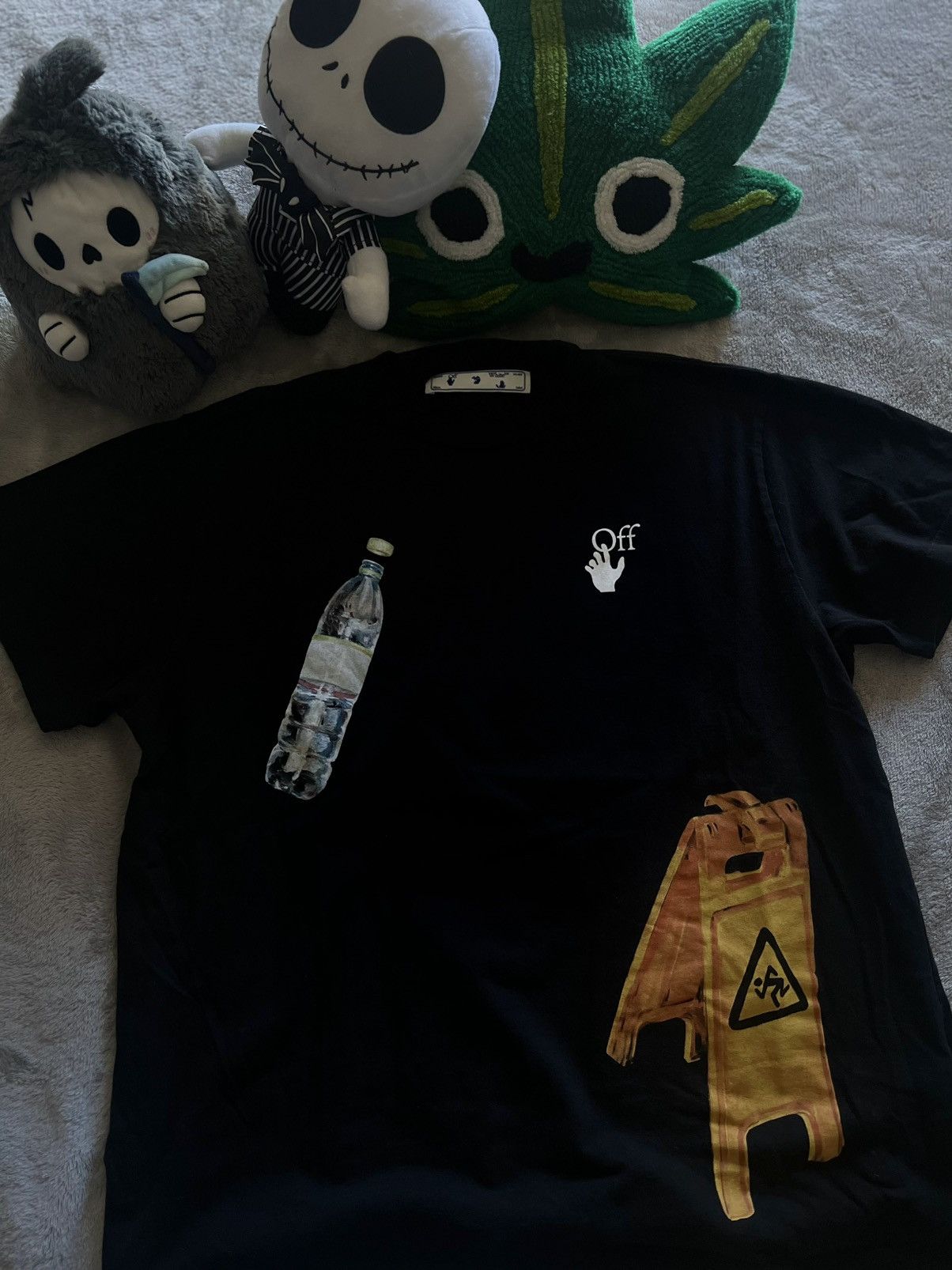 Off-White Off-White ‘WET FLOOR SIGN/CAUTION’ Tee Size US S / EU 44-46 / 1 - 1 Thumbnail