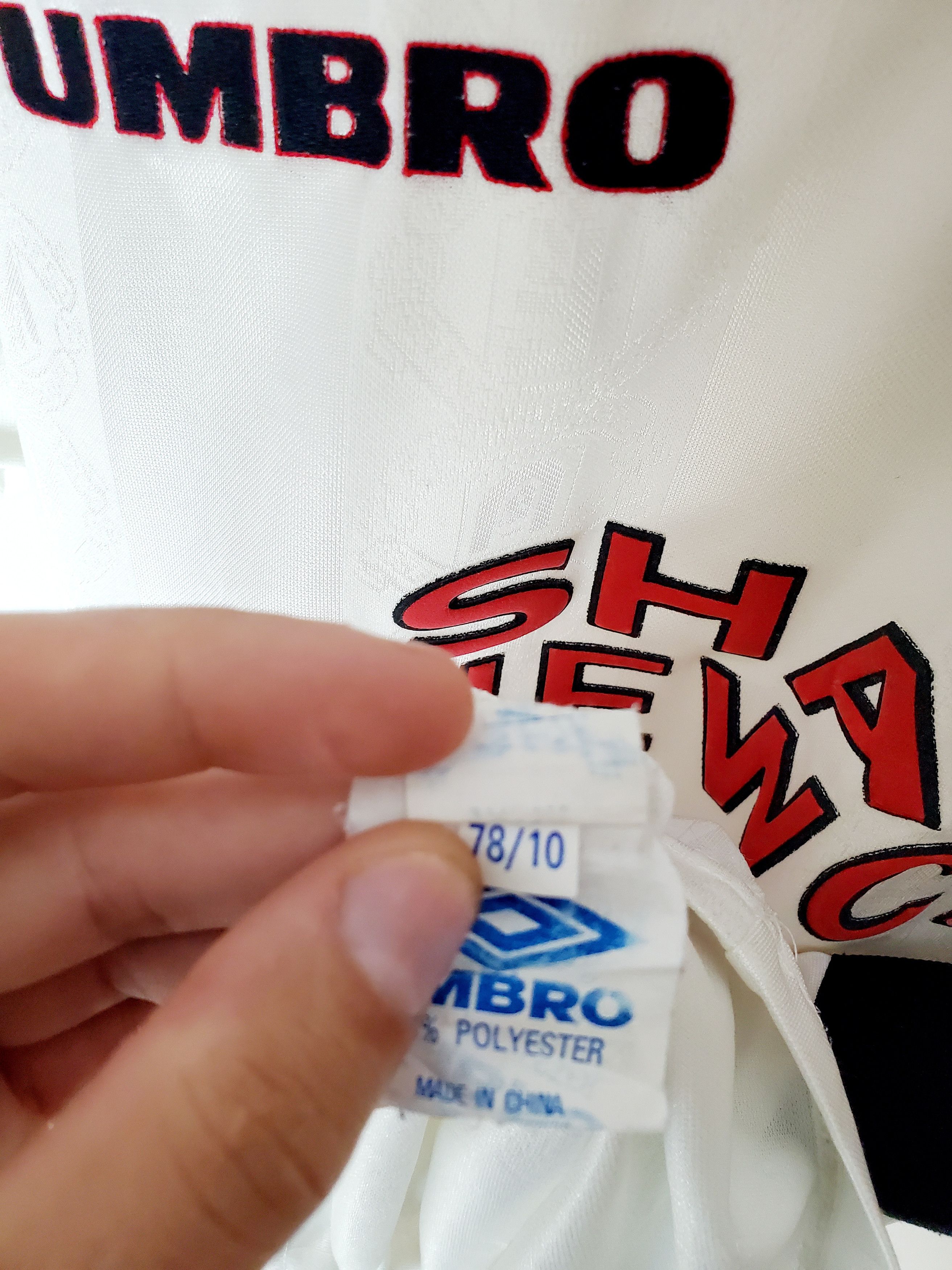 Umbro 1997-99 Manchester United Umbro Away Jersey perfect conditio Size US L / EU 52-54 / 3 - 6 Thumbnail