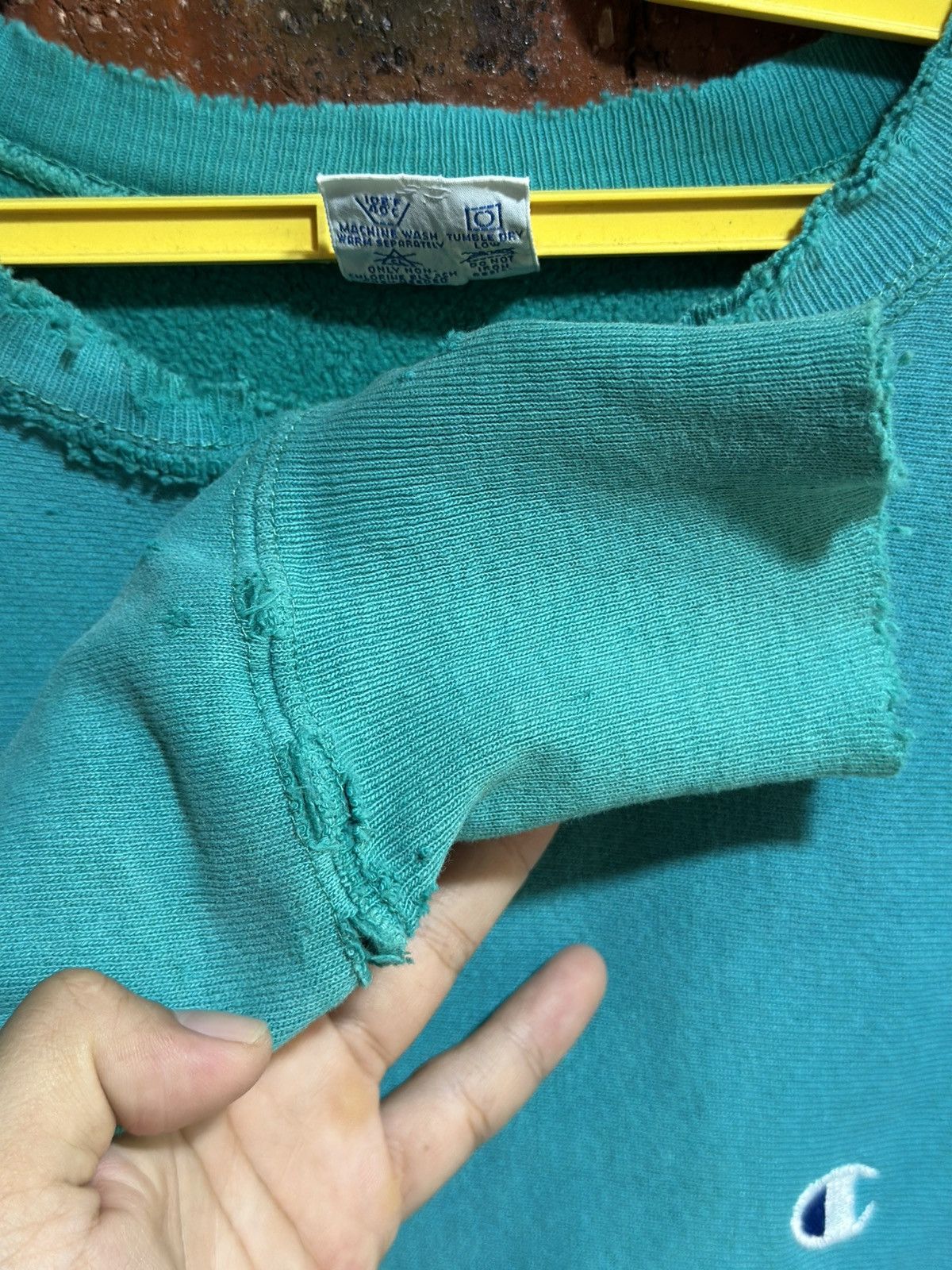 Champion Thrashed Vintage Champion Reverse weave Sweatshirt Tee Size US L / EU 52-54 / 3 - 7 Thumbnail