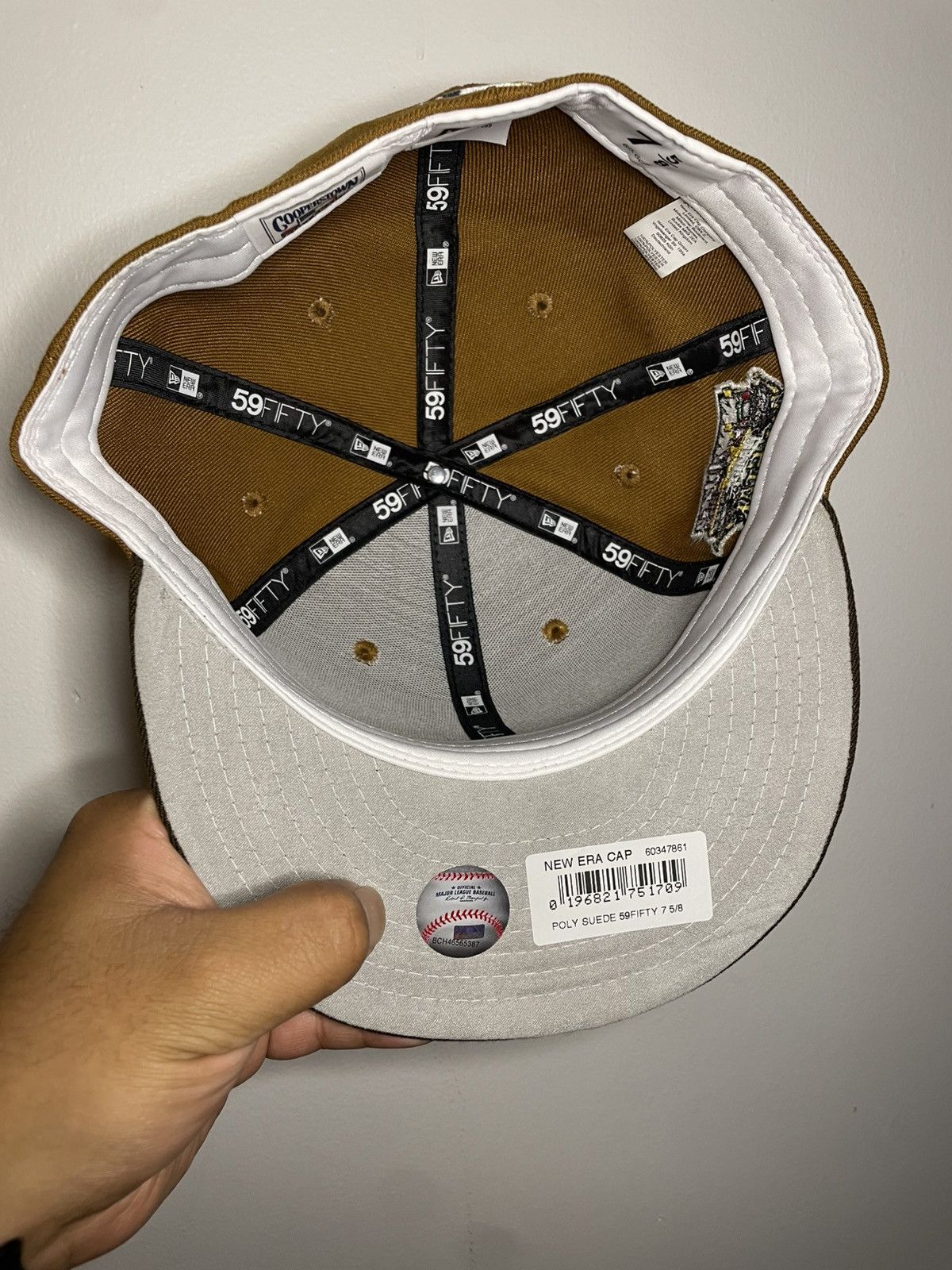New Era Sz. 7 5/8 MLB Pittsburgh Pirates Fitted Bourbon & Suede Size ONE SIZE - 7 Thumbnail