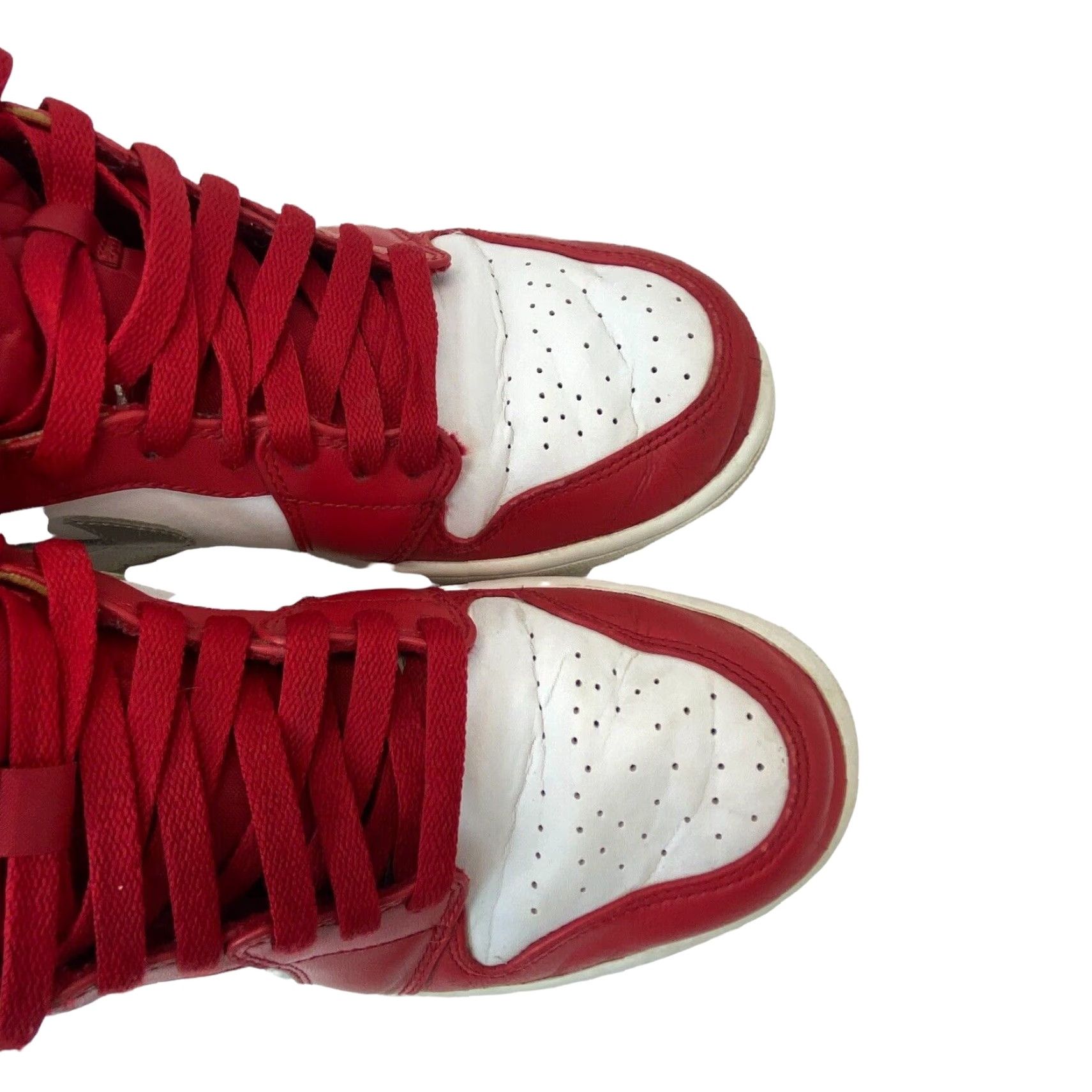 Jordan Brand NIKE AIR JORDAN 1 RETRO HIGH SNEAKER MEN'S SIZE 8.5 RED SILVER 2016 Size US 8.5 / IT 38.5 - 7 Thumbnail
