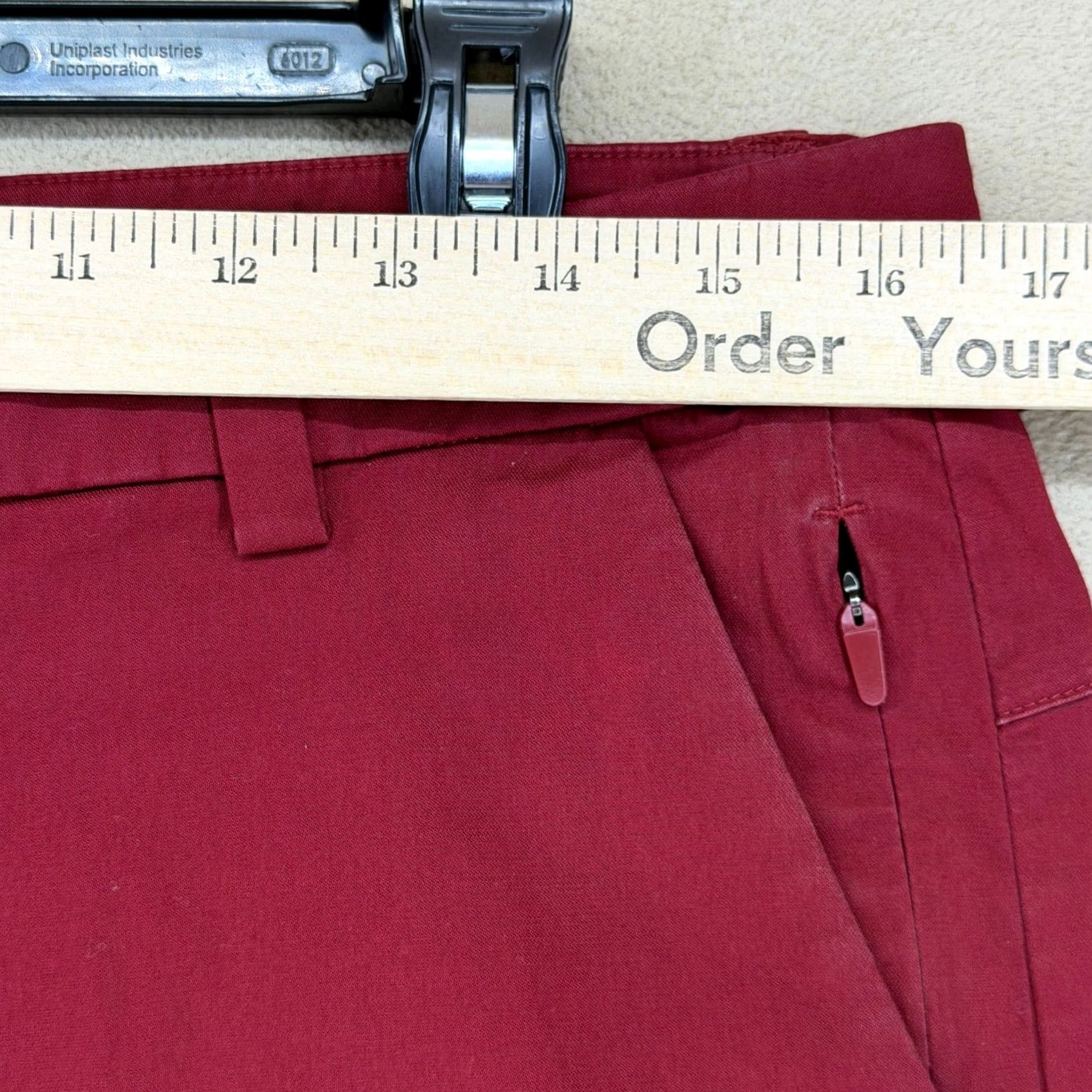 Lululemon Lululemon Mens Red Commission Shorts 32 Flat Front Zip Pocket Casual Summer Shirt vs Shorts? Size US 32 / EU 48 - 4 Thumbnail