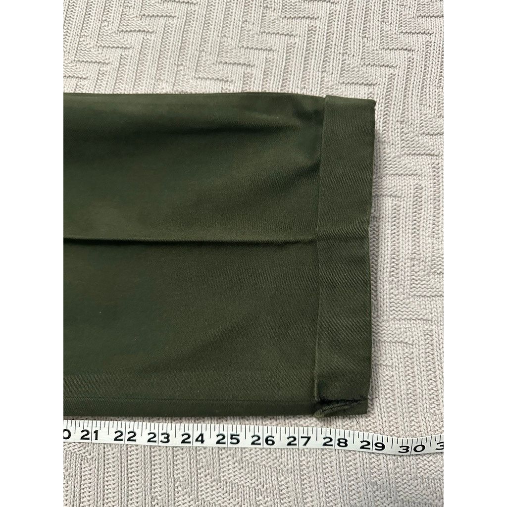 Barneys New York Barneys New York olive green dress pants size 42 Size US 42 / EU 58 - 8 Thumbnail