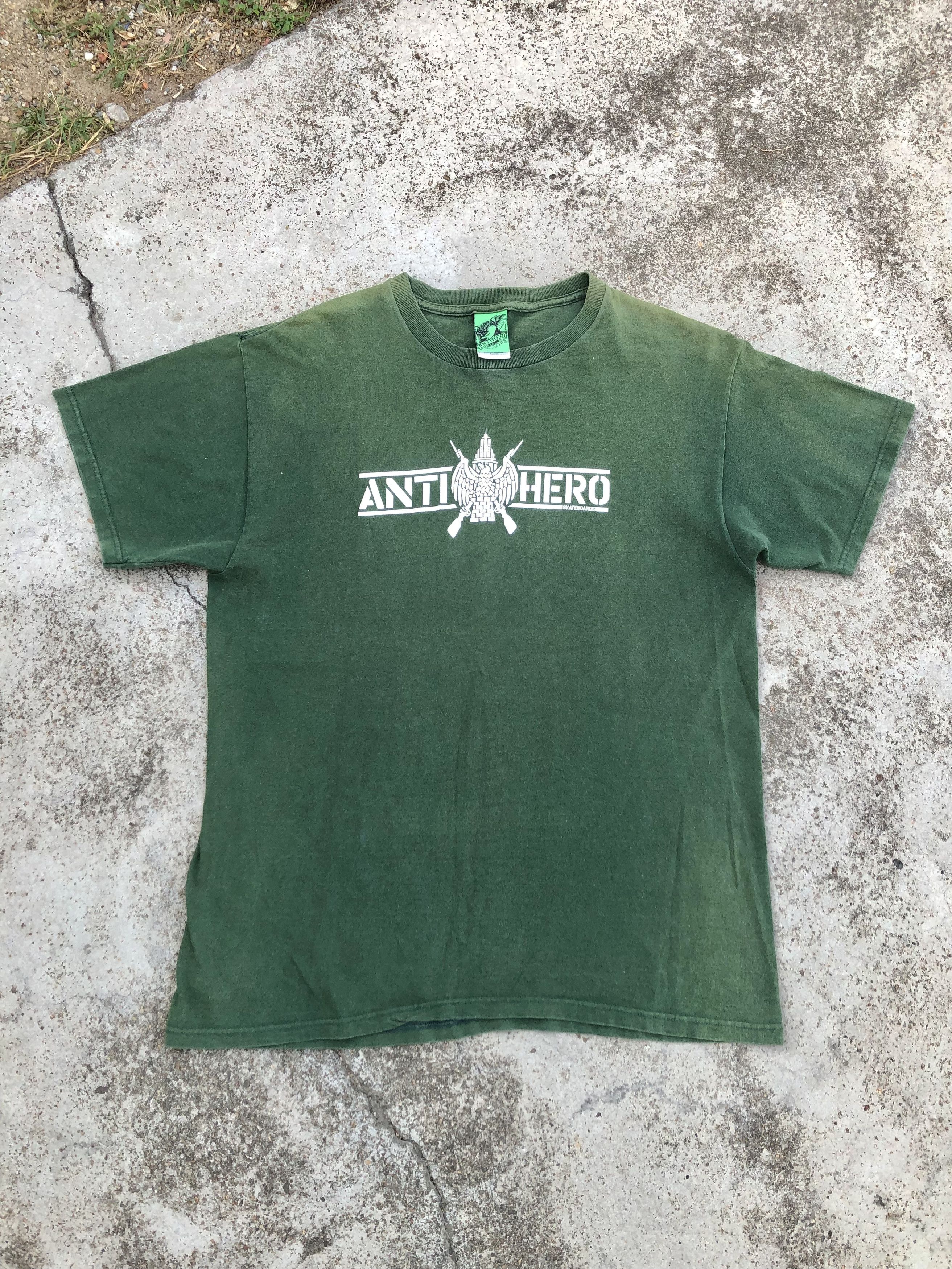 Antihero SUN FADED ANTIHERO LOGO TEE Size US L / EU 52-54 / 3 - 7 Thumbnail