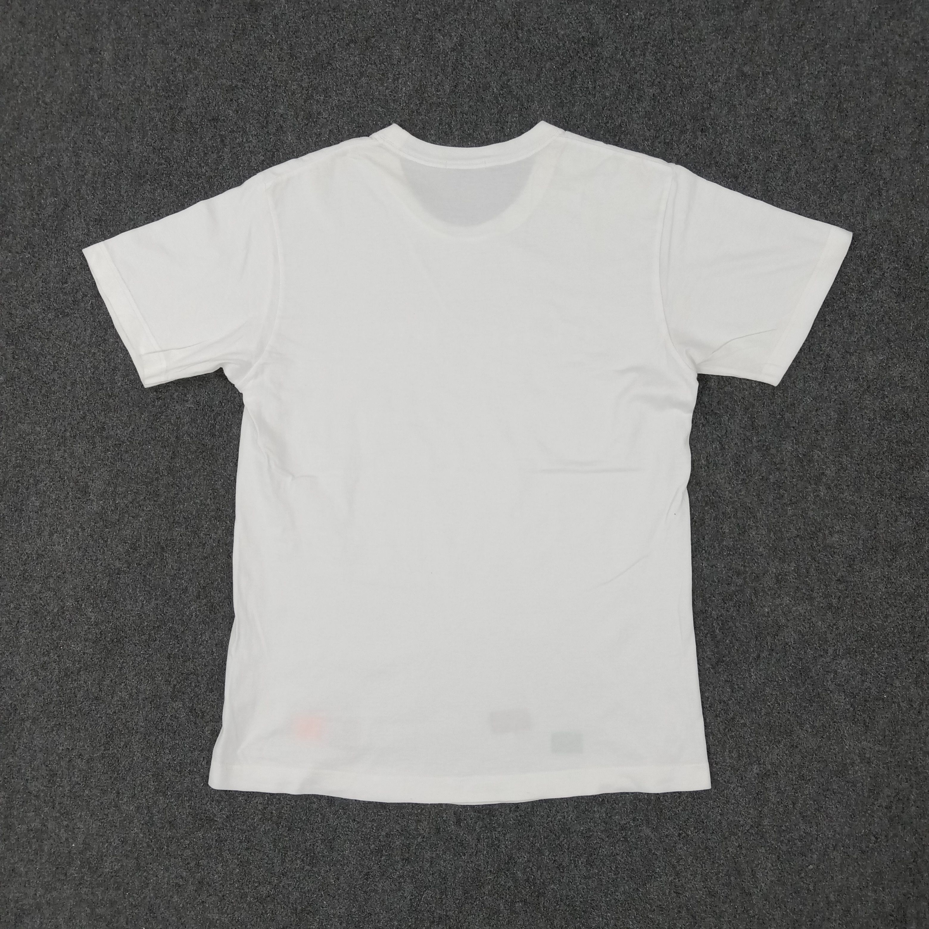 Burberry × Vintage Burberry London Spell Out Nova Check Tshirt Size US M / EU 48-50 / 2 - 4 Thumbnail