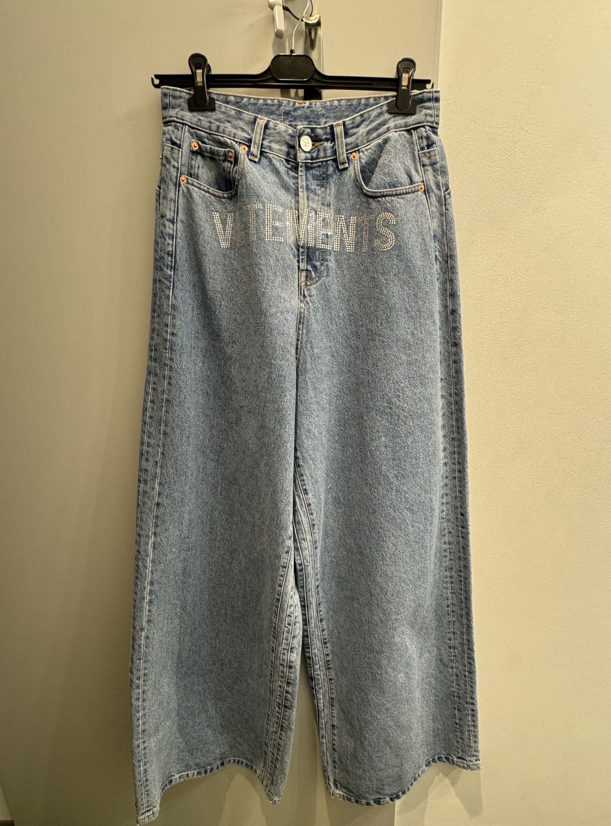 Vetements Last Size Vetements Crystal Logo Baggy Jeans Size US 31 - 5 Thumbnail