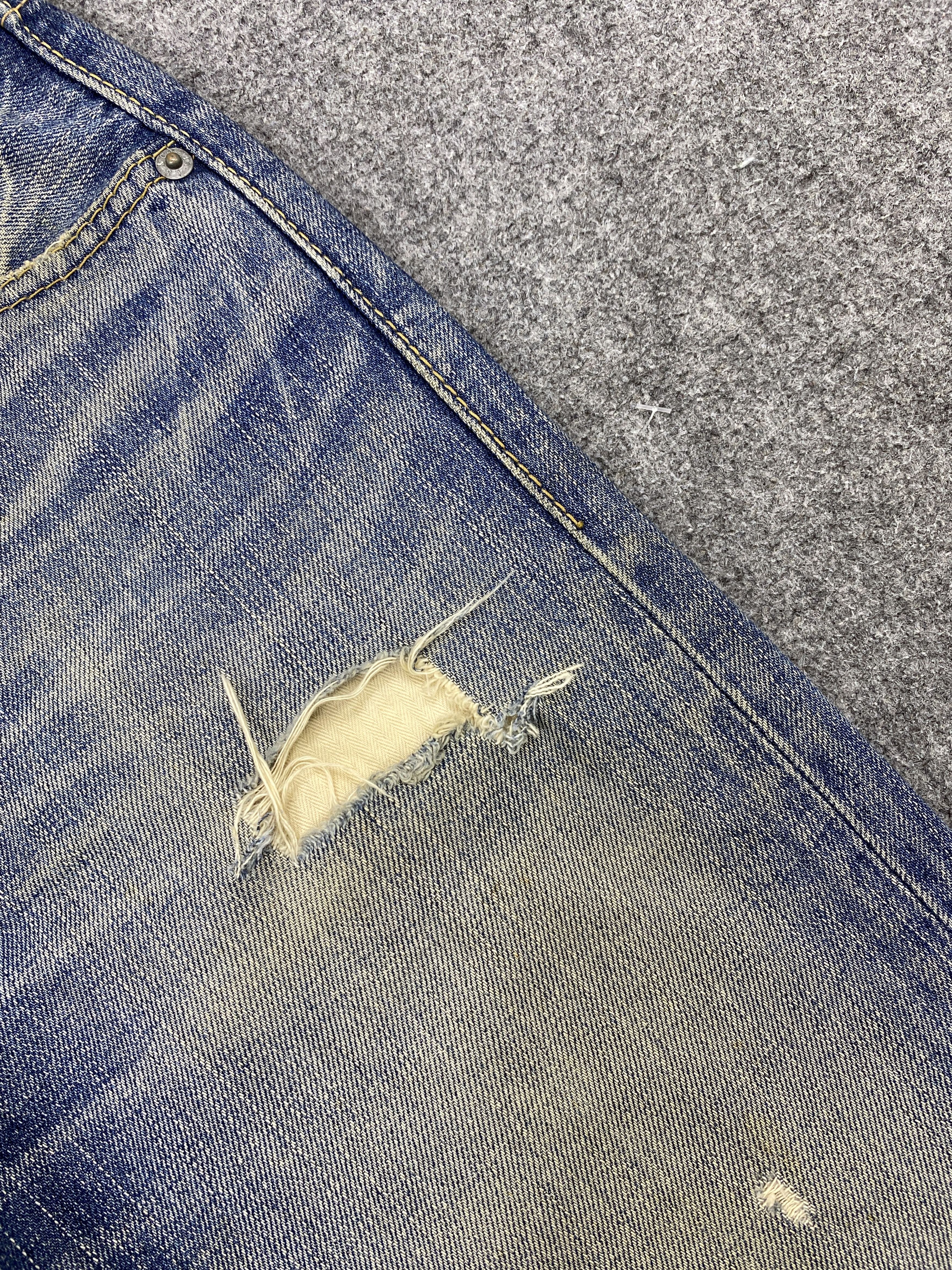 Levi's × Vintage Distressed Vintage Levi's 517 Flare Bootcut Jeans Size US 29 - 11 Thumbnail