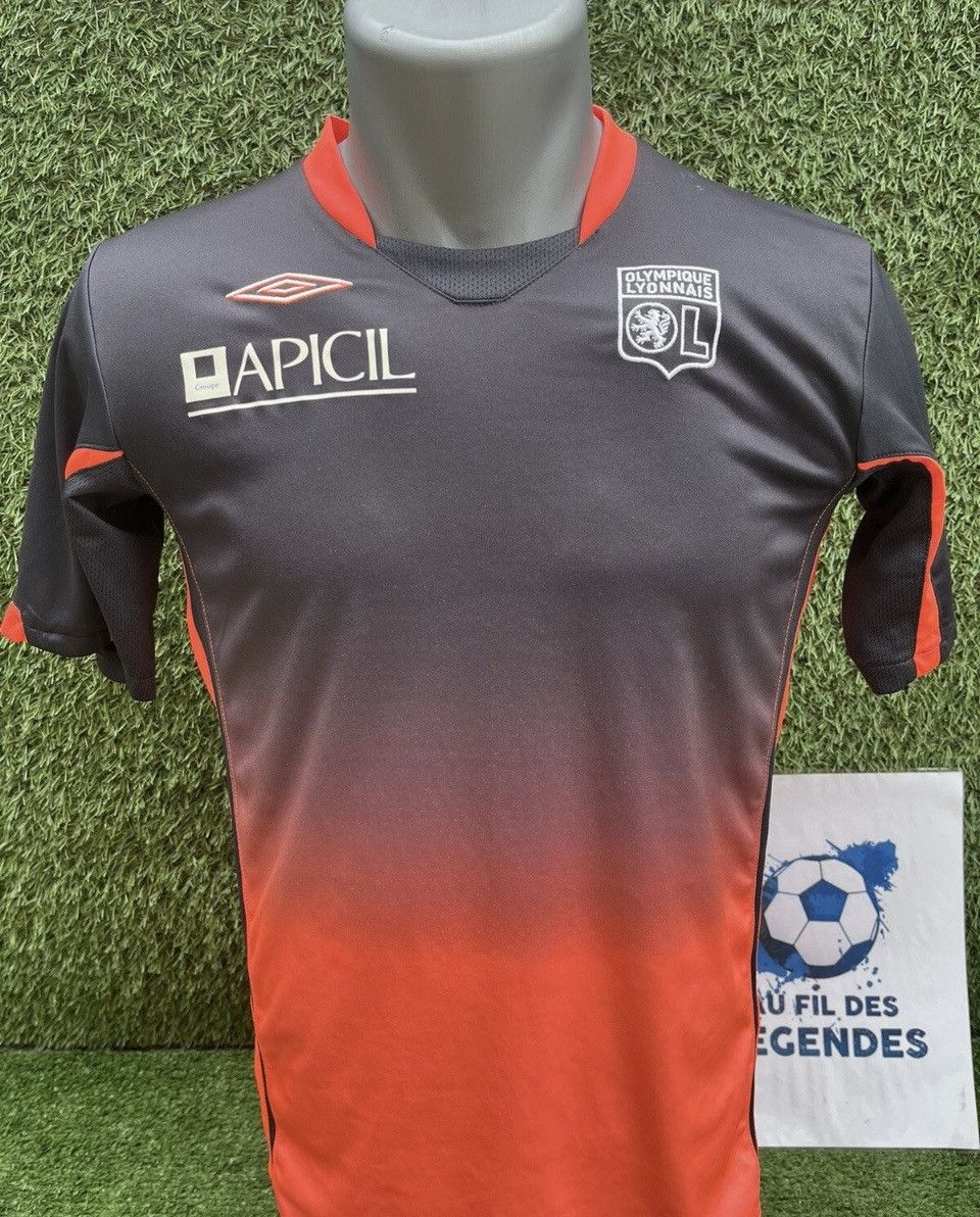 Umbro Lisandro jersey olympique lyonnais Size US XS / EU 42 / 0 - 2 Thumbnail