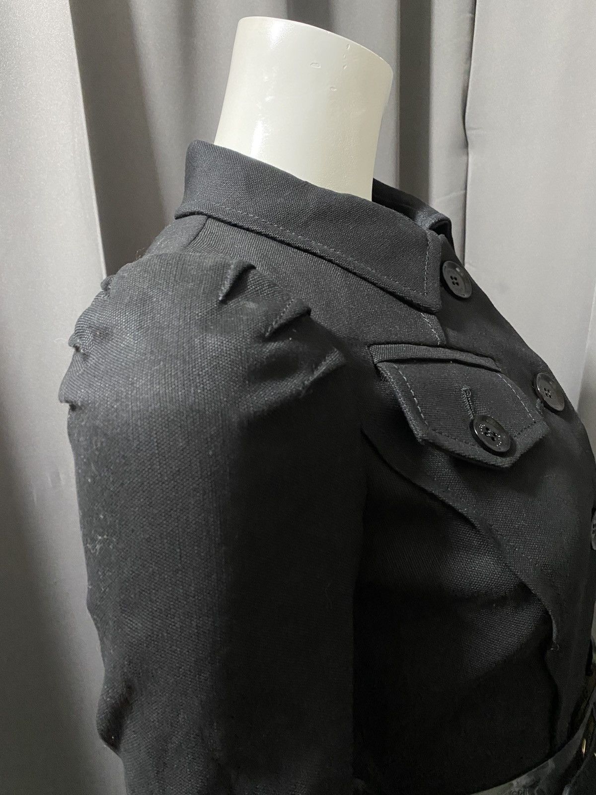 Gucci Fall 2007 Gucci- Belted Military Type Jacket Size XS / US 0-2 / IT 36-38 - 8 Thumbnail