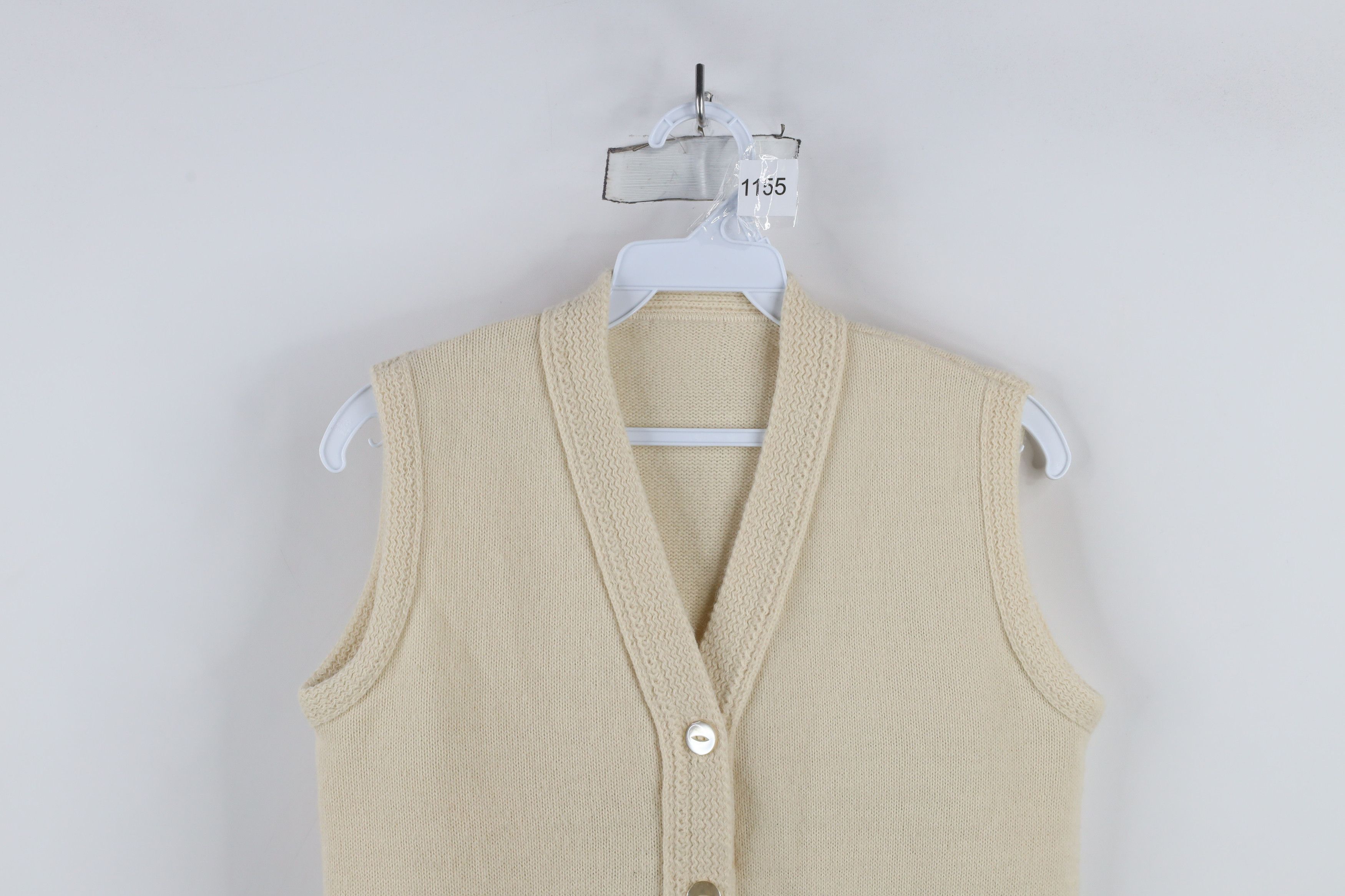 Vintage Vintage 50s Streetwear Eye Button Knit Cardigan Sweater Vest Size S / US 4 / IT 40 - 2 Thumbnail