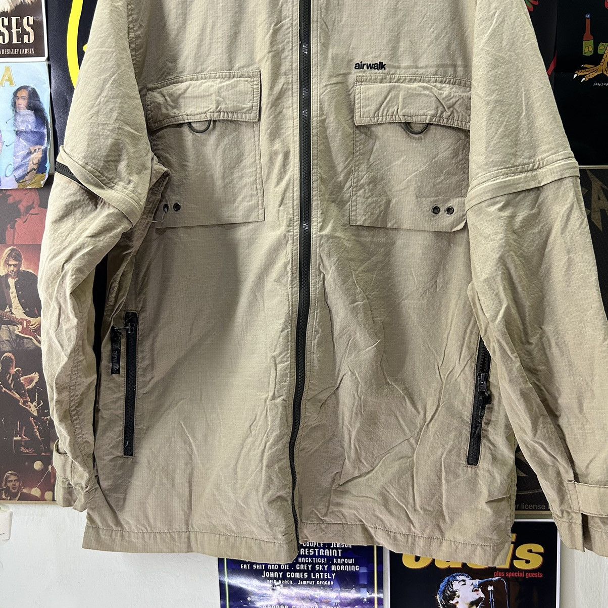 Vintage Vintage Airwalk Detachable Sleeve Nylon Jacket Size US L / EU 52-54 / 3 - 3 Thumbnail
