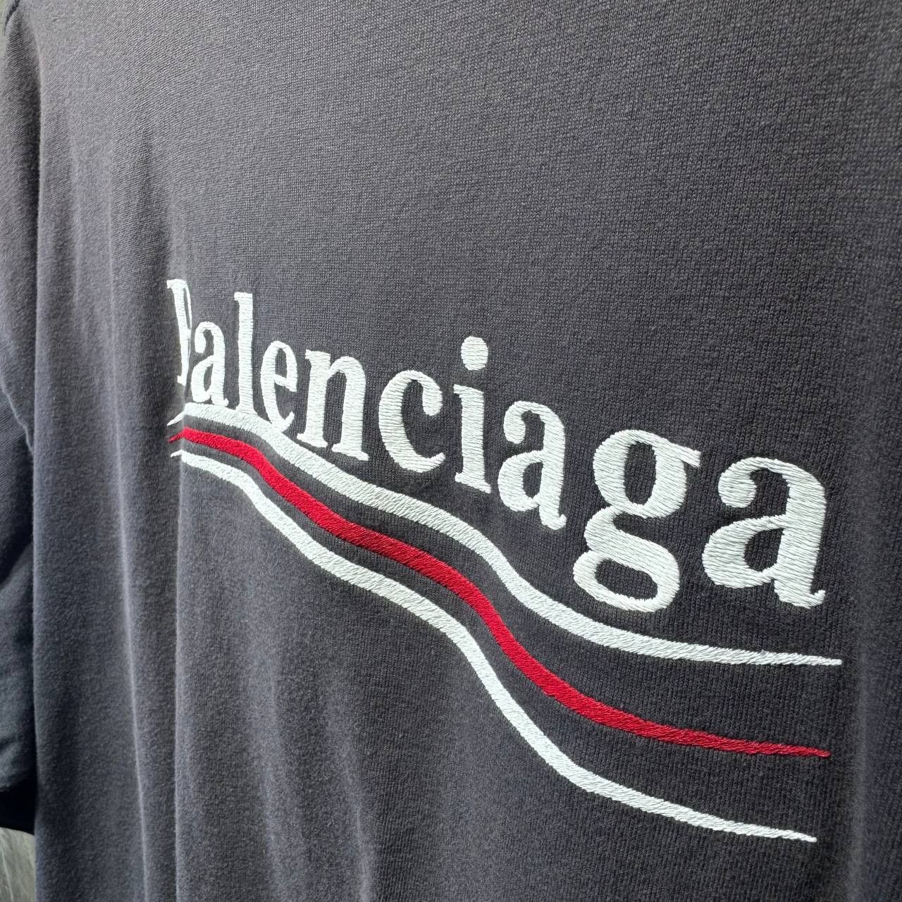 Balenciaga Balenciaga Campaign Embroidered tee Size US XL / EU 56 / 4 - 3 Thumbnail