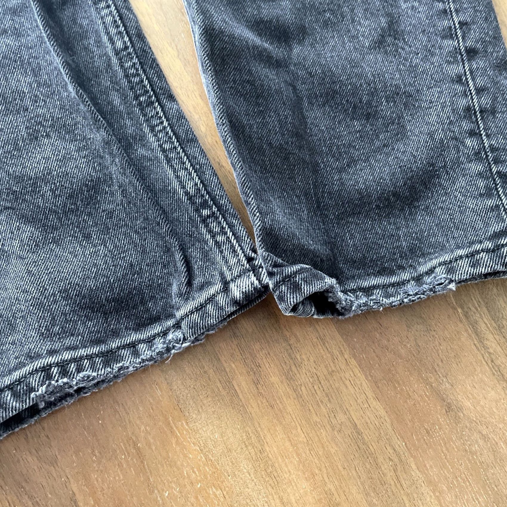 Abercrombie & Fitch VINTAGE Abercrombie & Fitch Jeans Women 00R 24x29 Black High Rise Button Fly 5-Pocket Denim Rock Grunge 90s Mens Women Boys Girls Size 24" / US 00 / IT 34 - 5 Thumbnail