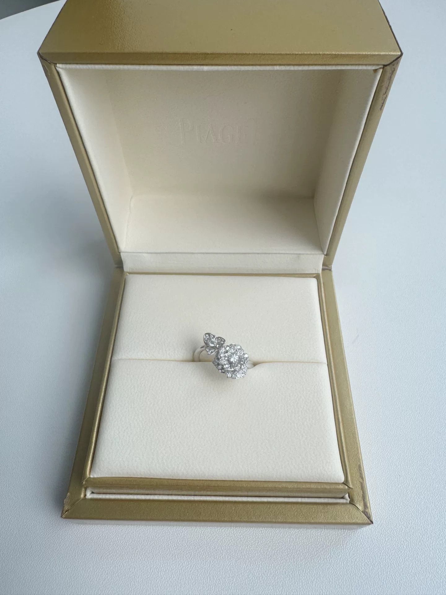 Piaget Piaget Rose Diamond Flower Ring Size ONE SIZE - 1 Thumbnail