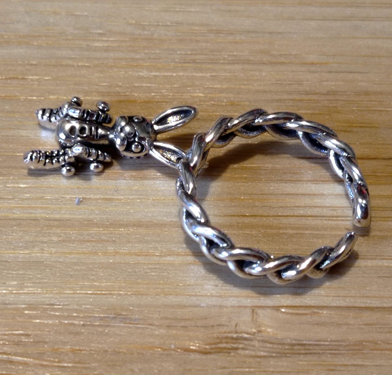 Designer × Vintage Stunning Punk Bunny Drop Silver Chain Ring Dazzling Unique Size ONE SIZE - 5 Thumbnail