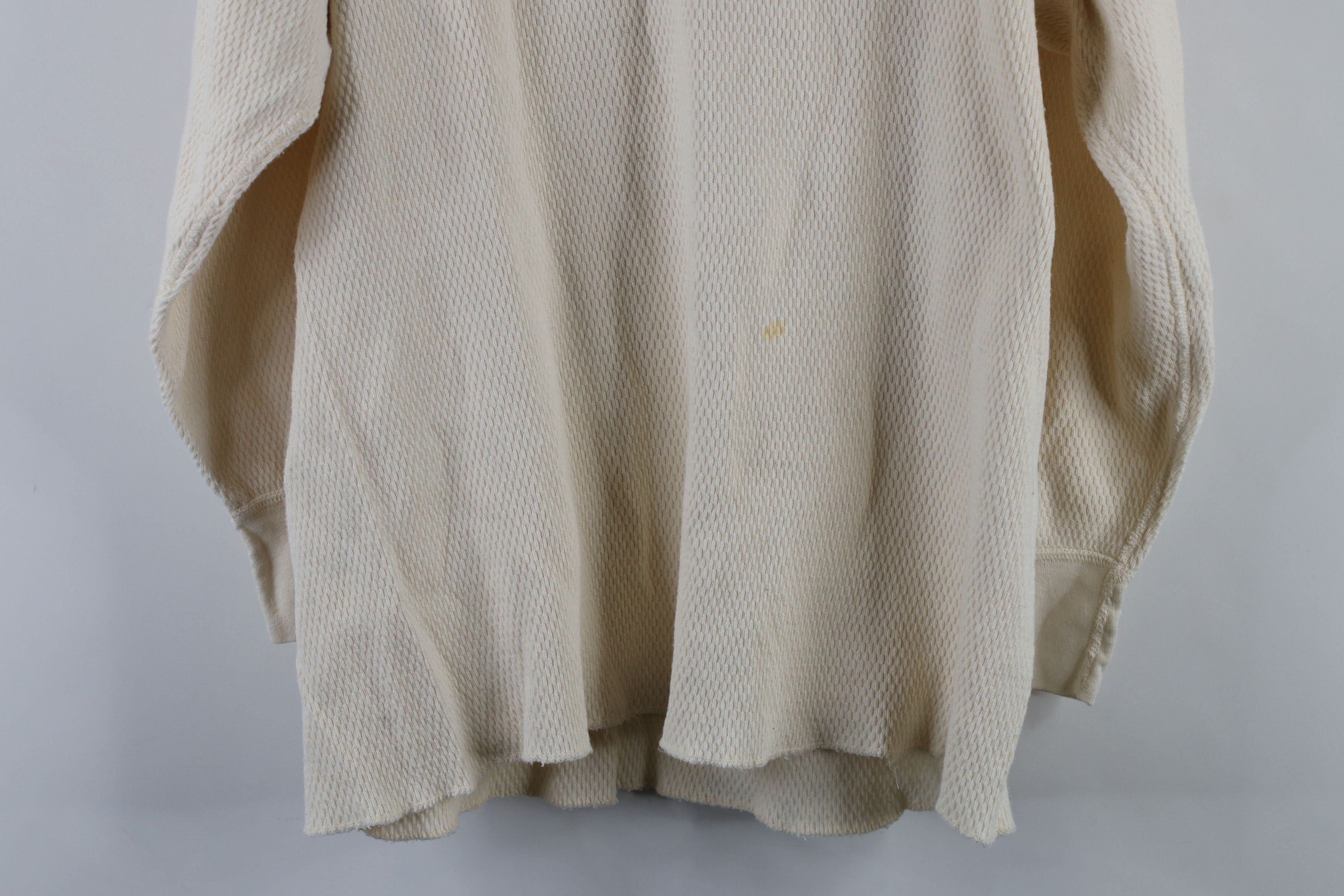 Vintage Vintage 90s US Military Thermal Waffle Knit T-Shirt USA Size US XL / EU 56 / 4 - 9 Thumbnail