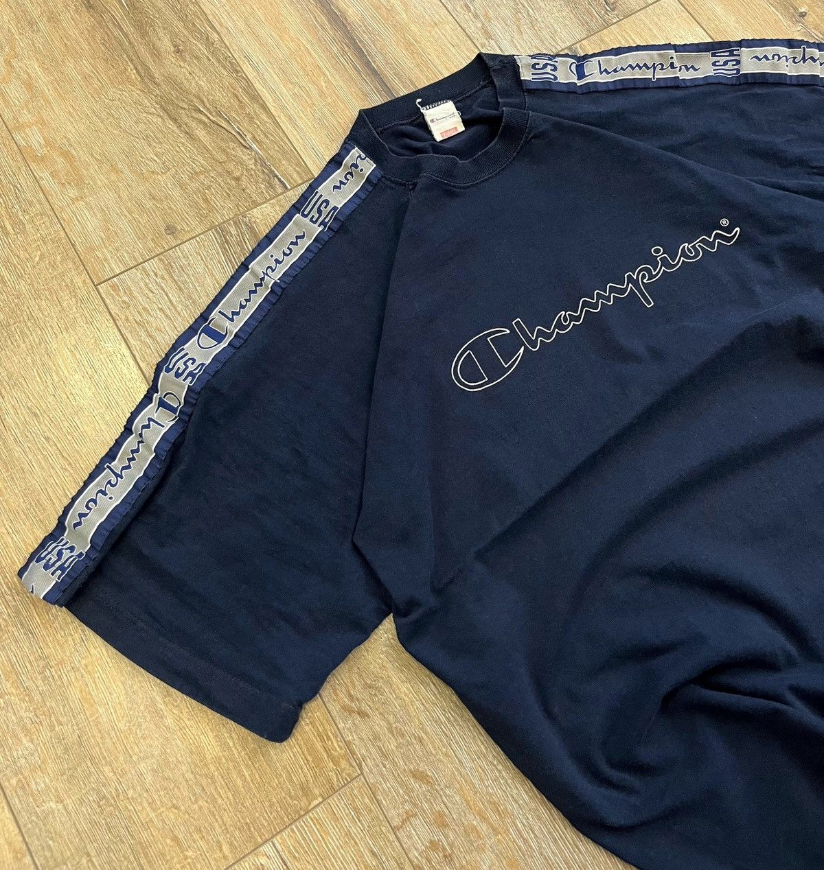 Champion × Vintage VINTAGE CHAMPION T-SHIRT Size US XL / EU 56 / 4 - 5 Thumbnail