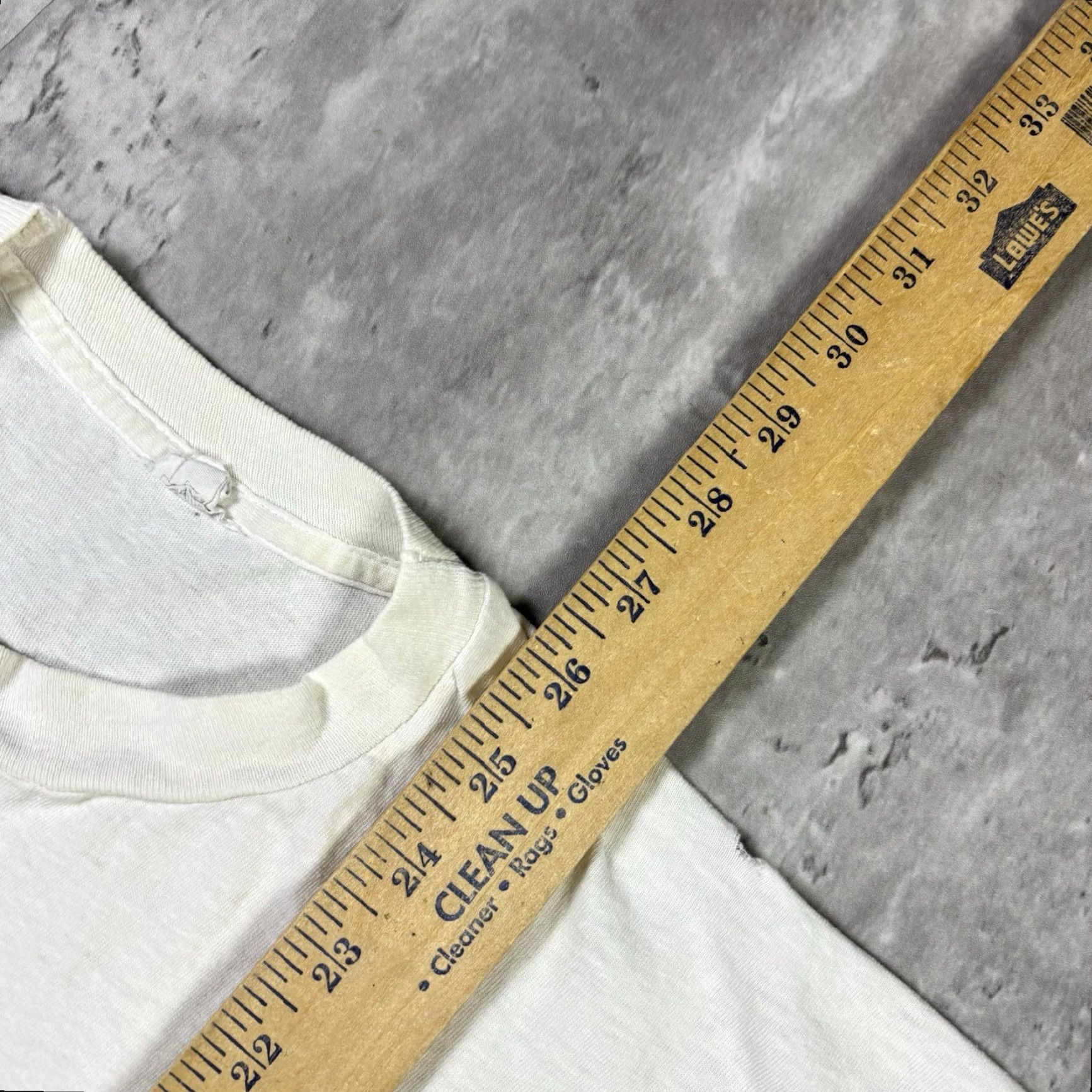 Vintage VINTAGE Exeter University T Shirt White 70s 80s USA Graphic Print Crew Neck Short Sleeve Size L Men Regular Cotton Ring Spun Size US L / EU 52-54 / 3 - 4 Thumbnail