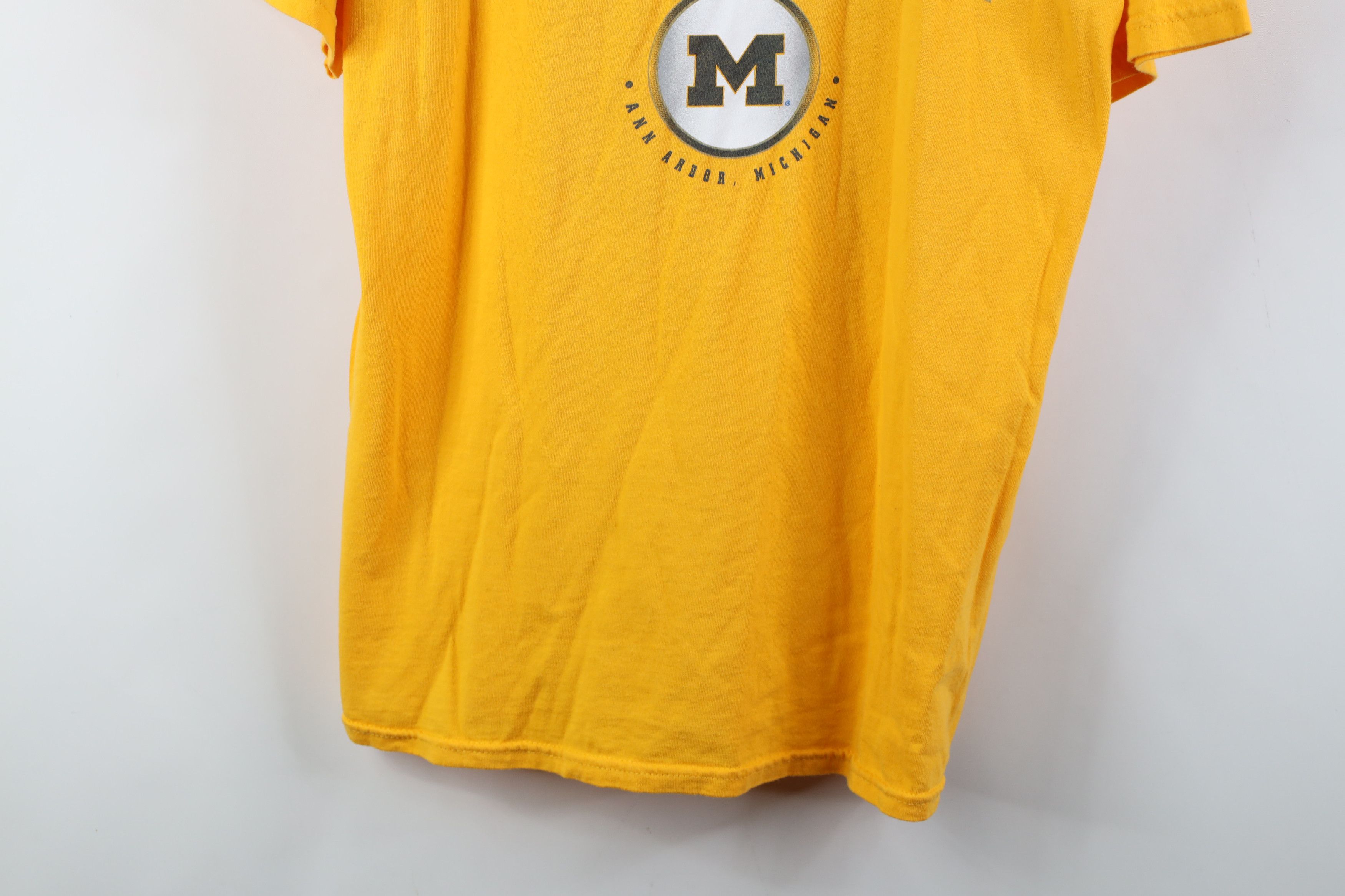 Vintage Vintage Faded Spell Out University of Michigan T-Shirt Maize Size US M / EU 48-50 / 2 - 3 Thumbnail