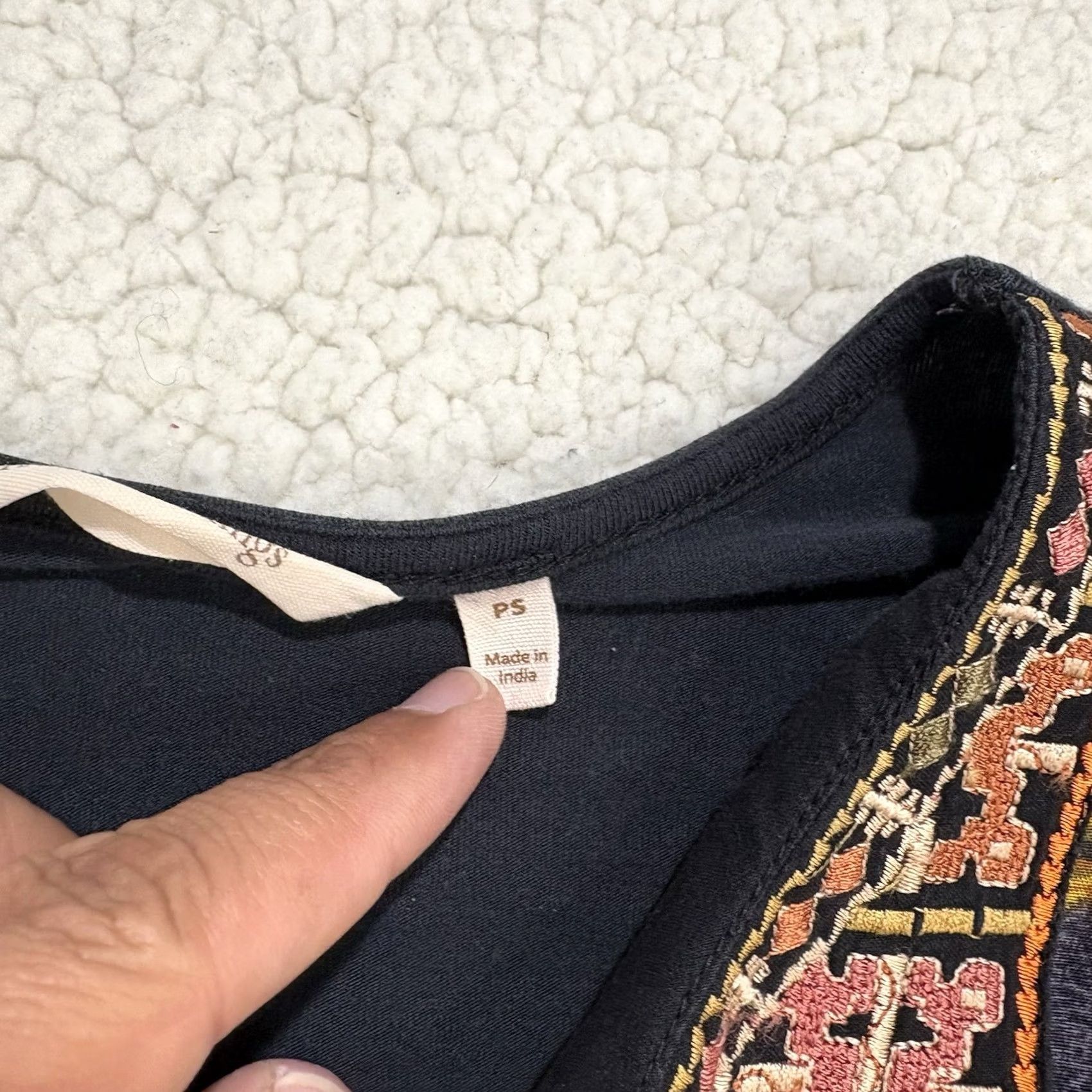 Soft Surroundings Soft Surroundings Blouse Tunic Womens PS Multicolor Floral Embroidered V-Neck Long Sleeve Casual Pullover Boho Shirt Daywear Size S / US 4 / IT 40 - 3 Thumbnail