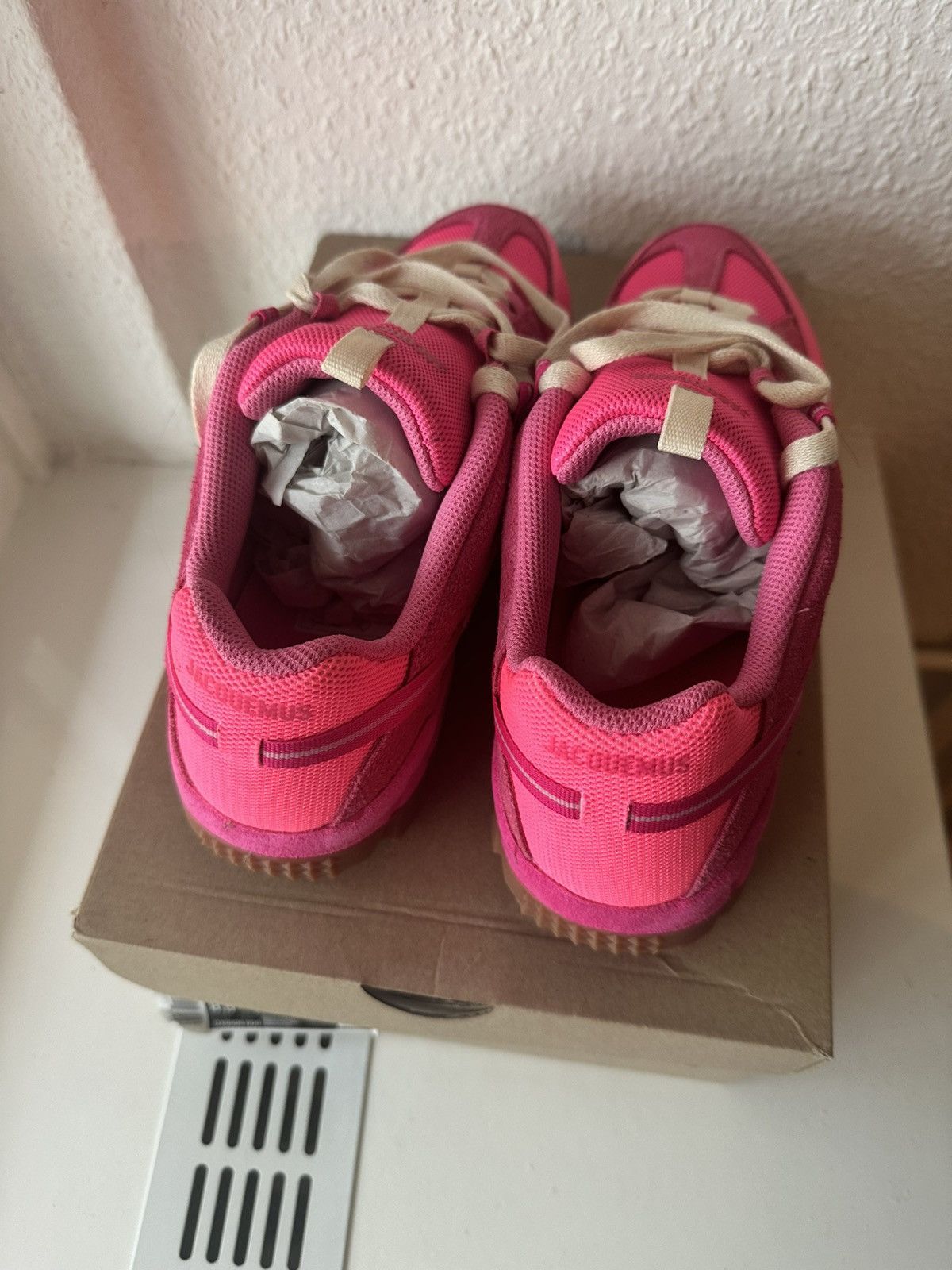 Jacquemus × Nike Nike x Jacquemus Humara Pink Flash - Women’s 10/Men’s 8.5 Size US 10 / IT 40 - 4 Thumbnail