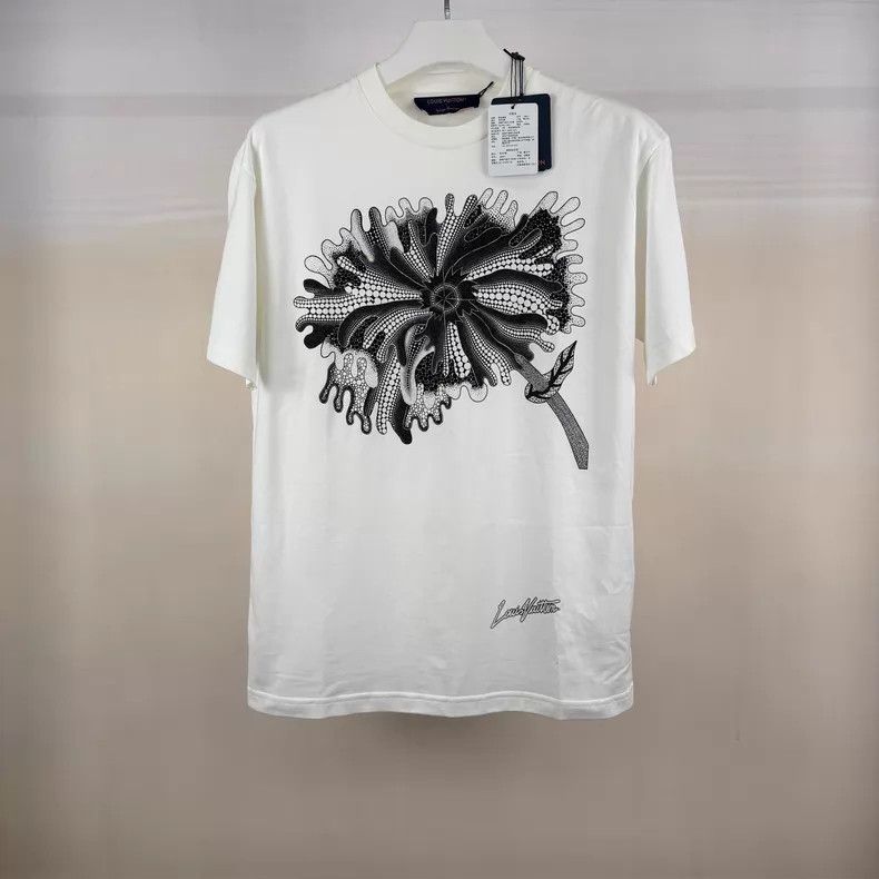 Louis Vuitton Louis Vuitton Yayoi Kusama Psychedelic Short Sleeve Size US L / EU 52-54 / 3 - 1 Thumbnail