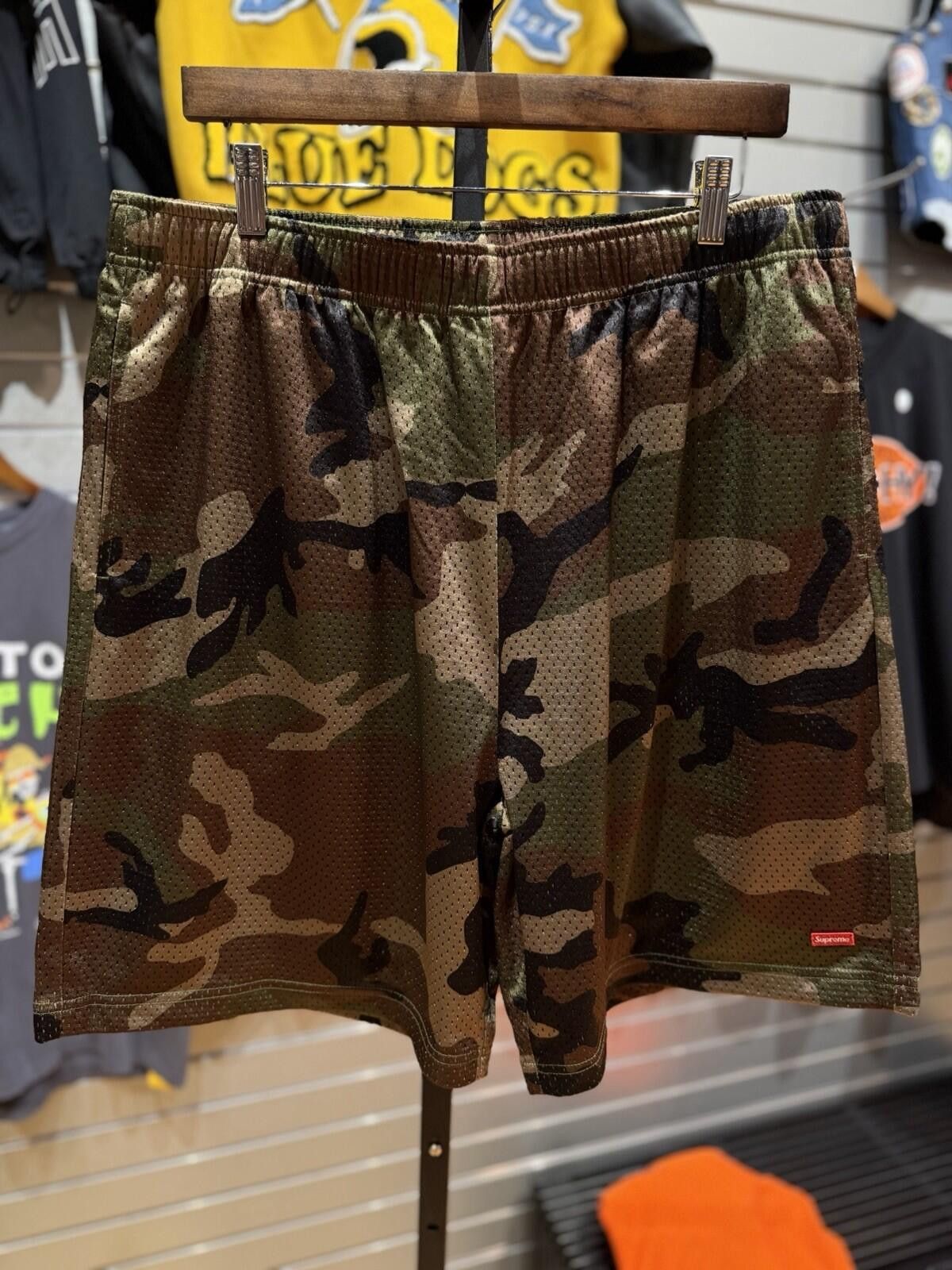 Supreme Supreme Small Box Baggy Mesh Shorts Size (Large) NEW Camo Size US 34 / EU 50 - 7 Thumbnail